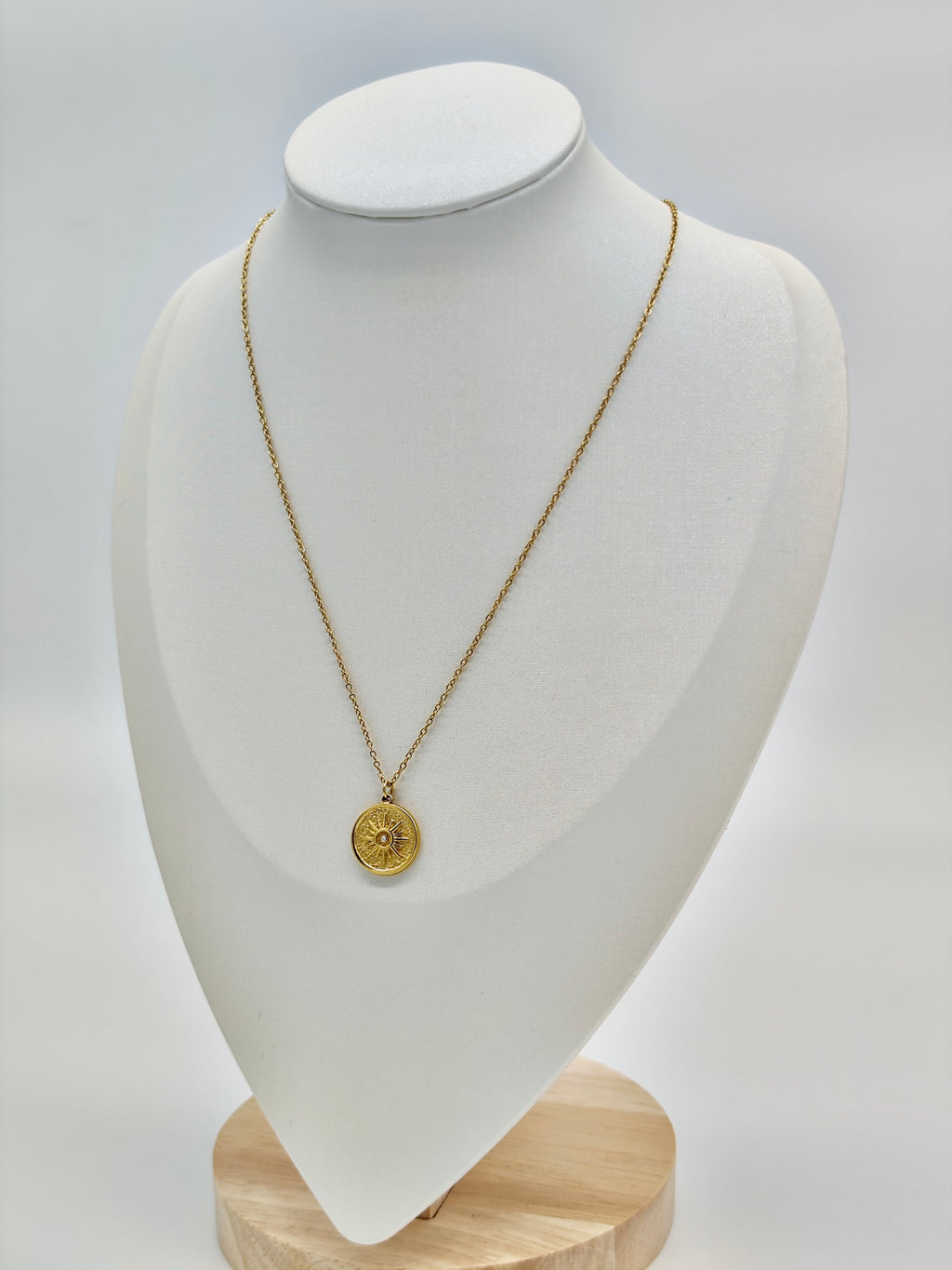 Collar Medalla Sol y Luna