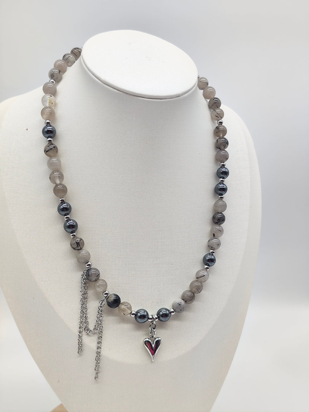 Collar artesanal Aura Gris