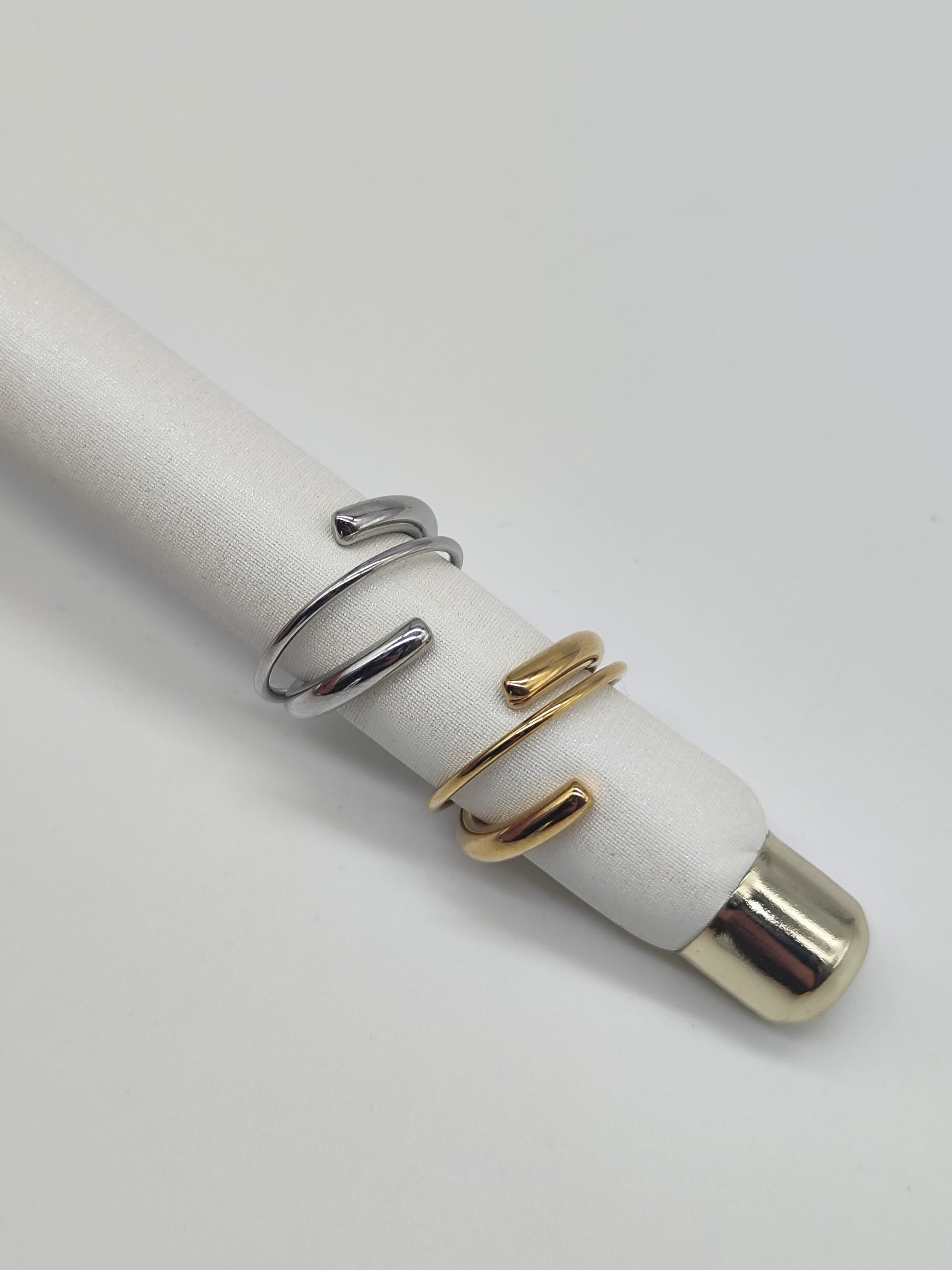 Anillo Dúo Minimal – Acero Inoxidable Dorado o Plateado