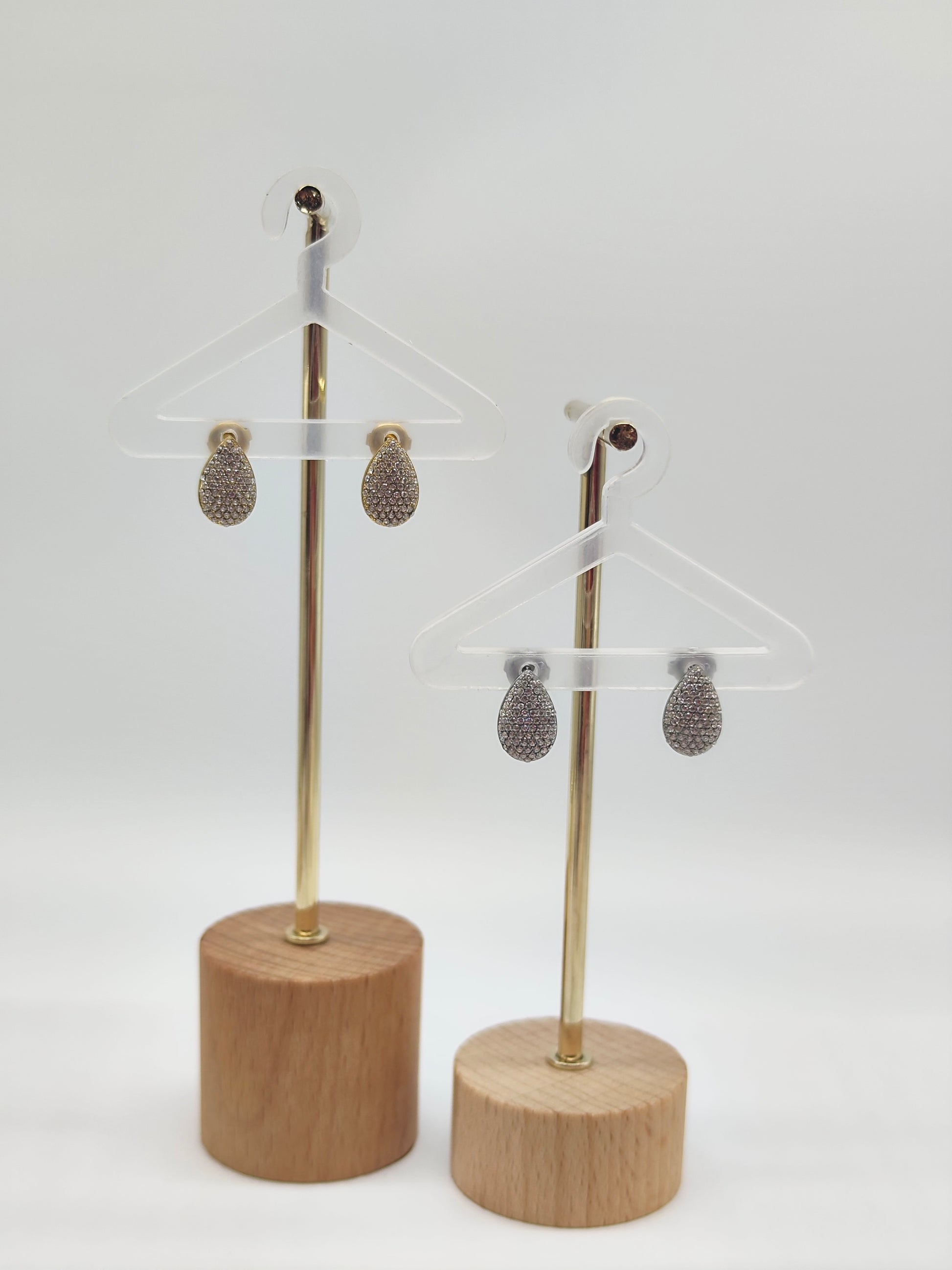 Pendientes Gota Brillante – A elegir en dorado o plateado