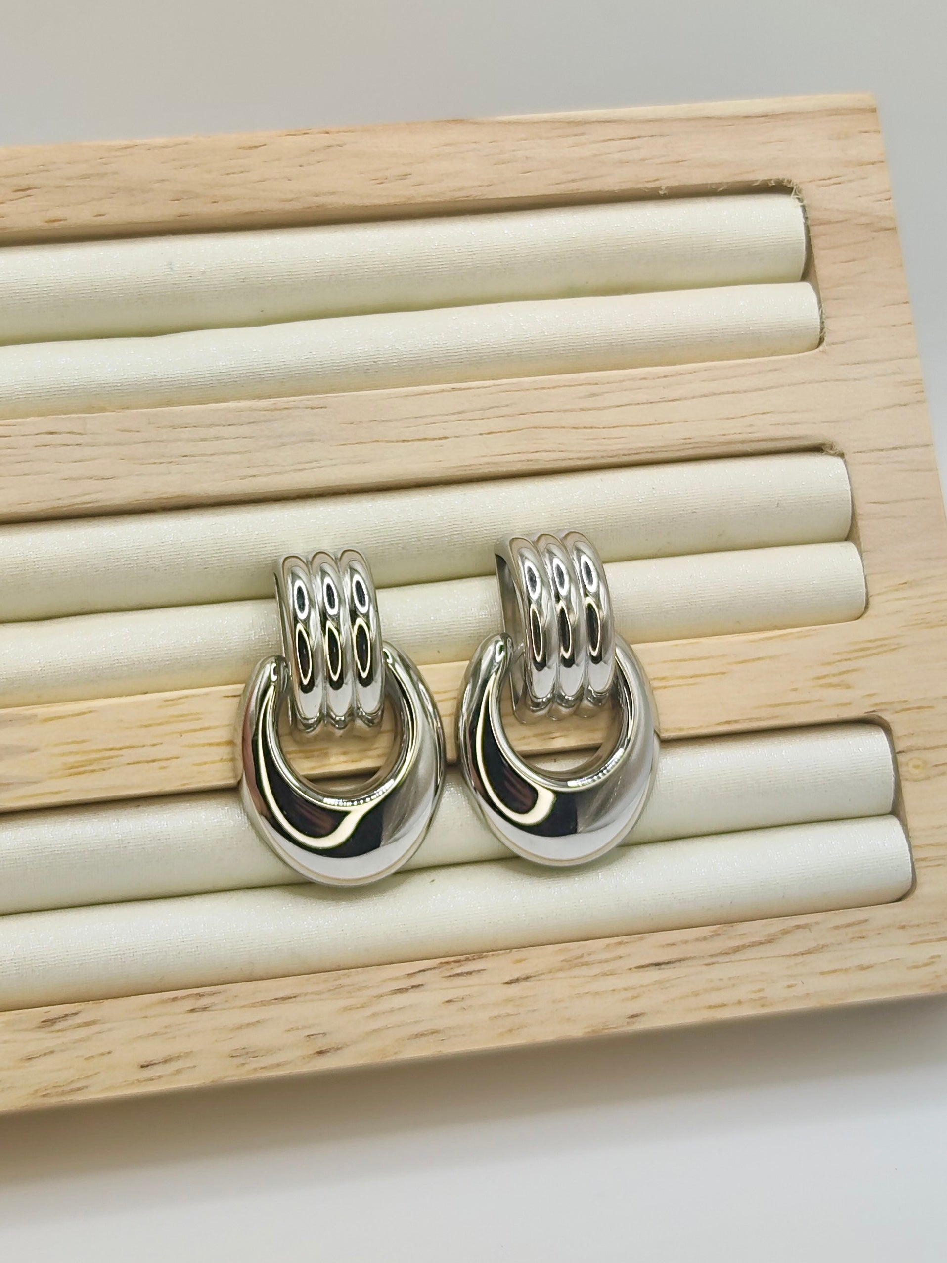 Pendientes Eclipse Plateado
