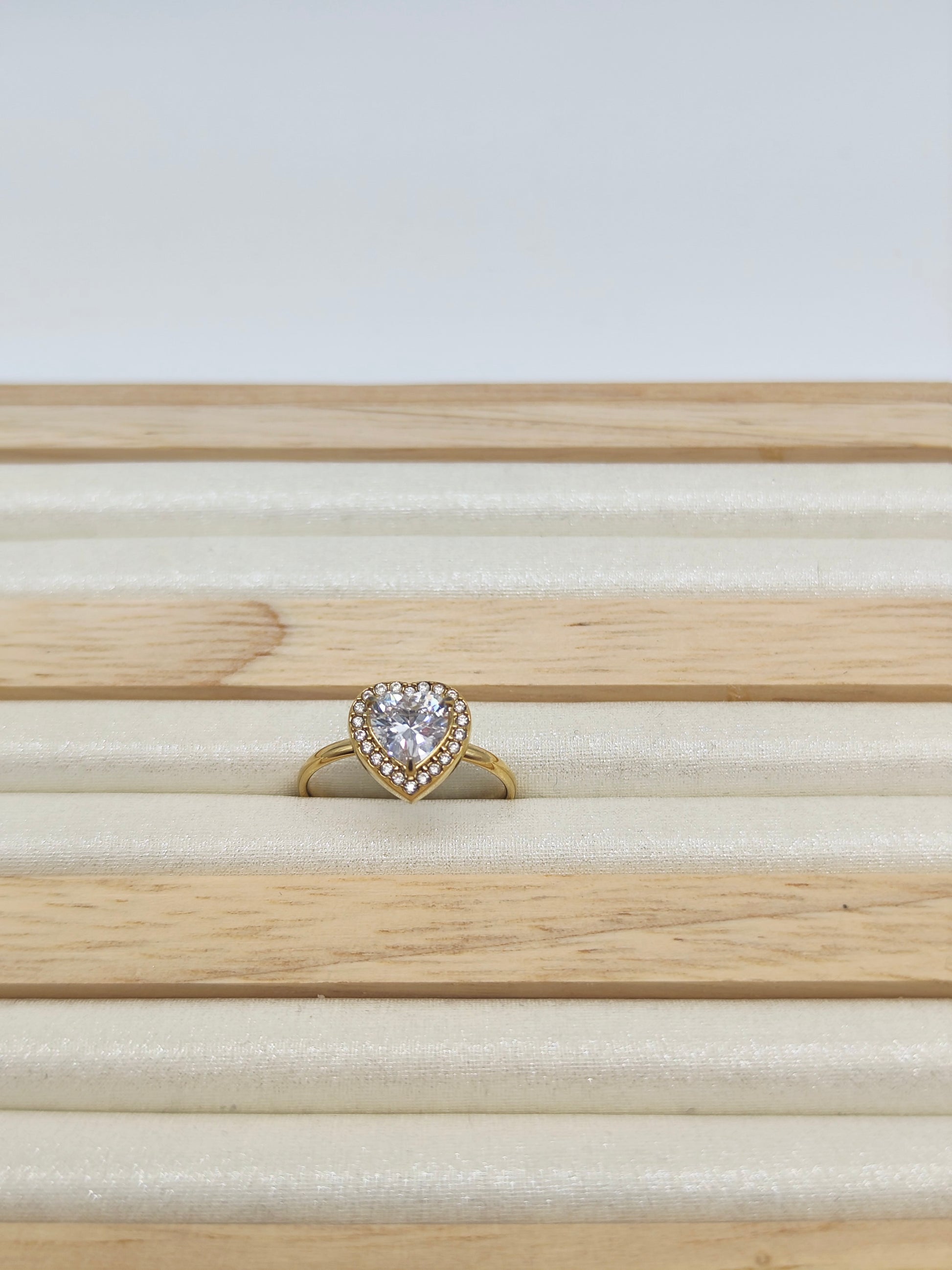 Anillo Corazón Radiante