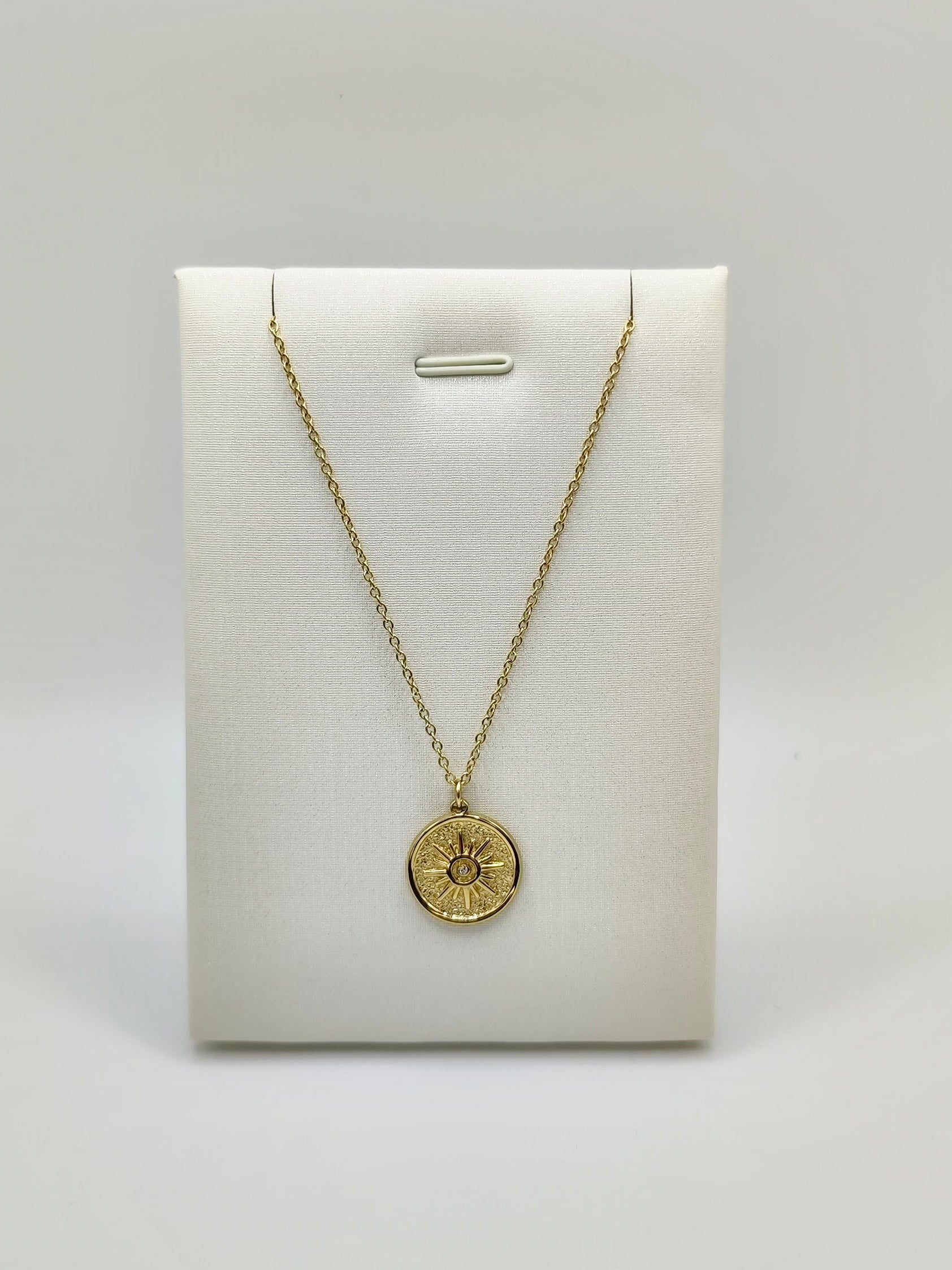 Collar Medalla Sol y Luna
