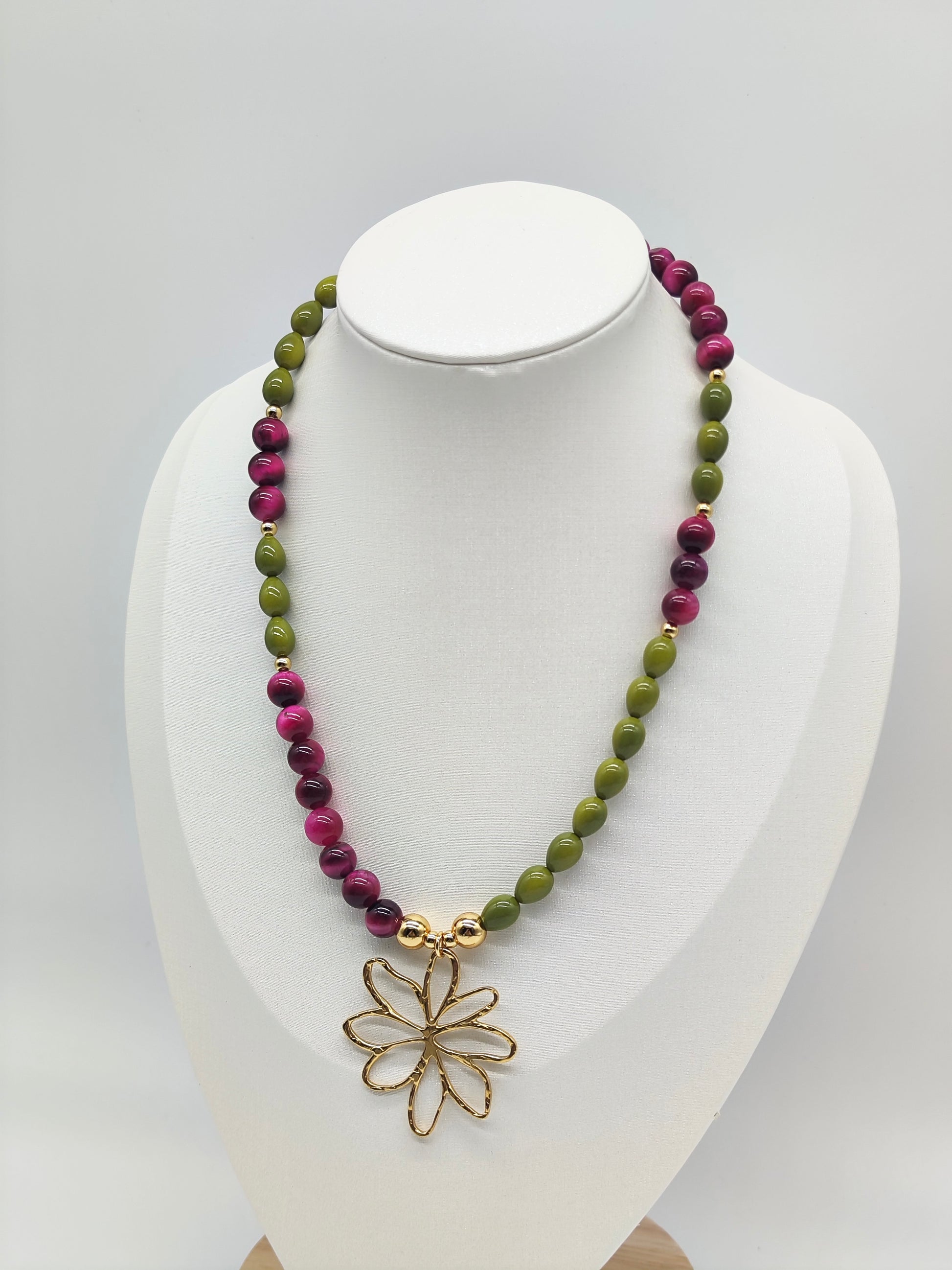 Collar Flor Dual – Artesanal y con Piedra Natural