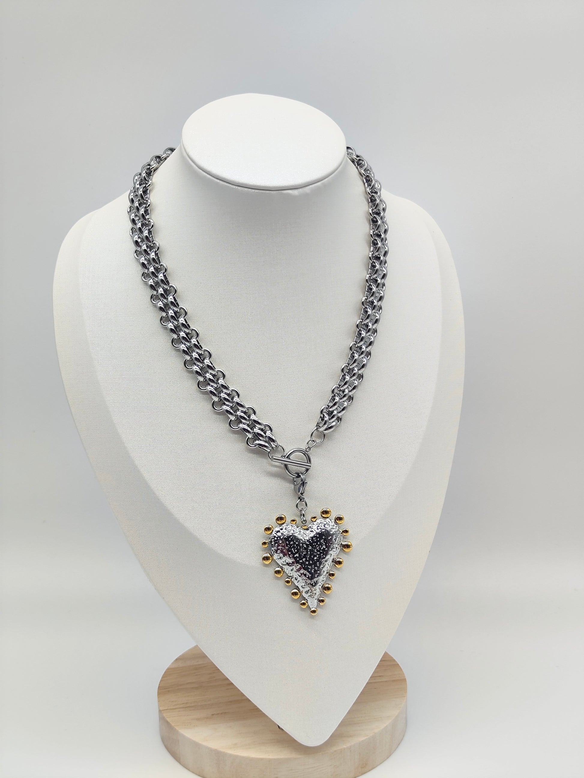 Collar Corazon Guerrero