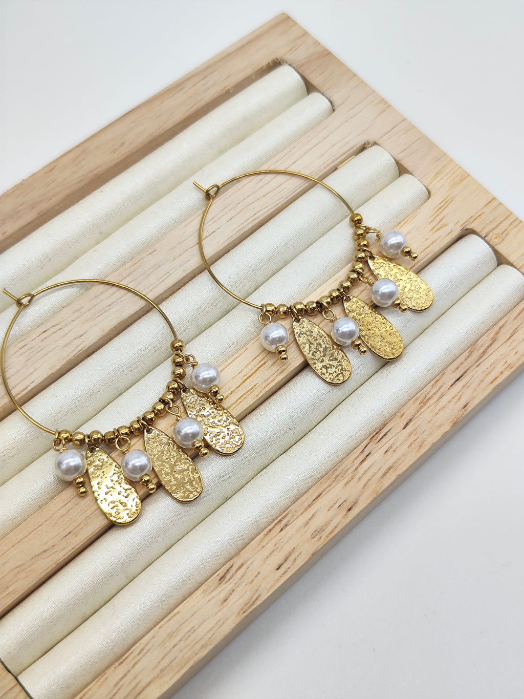 Pendientes Aro Perla Dorada