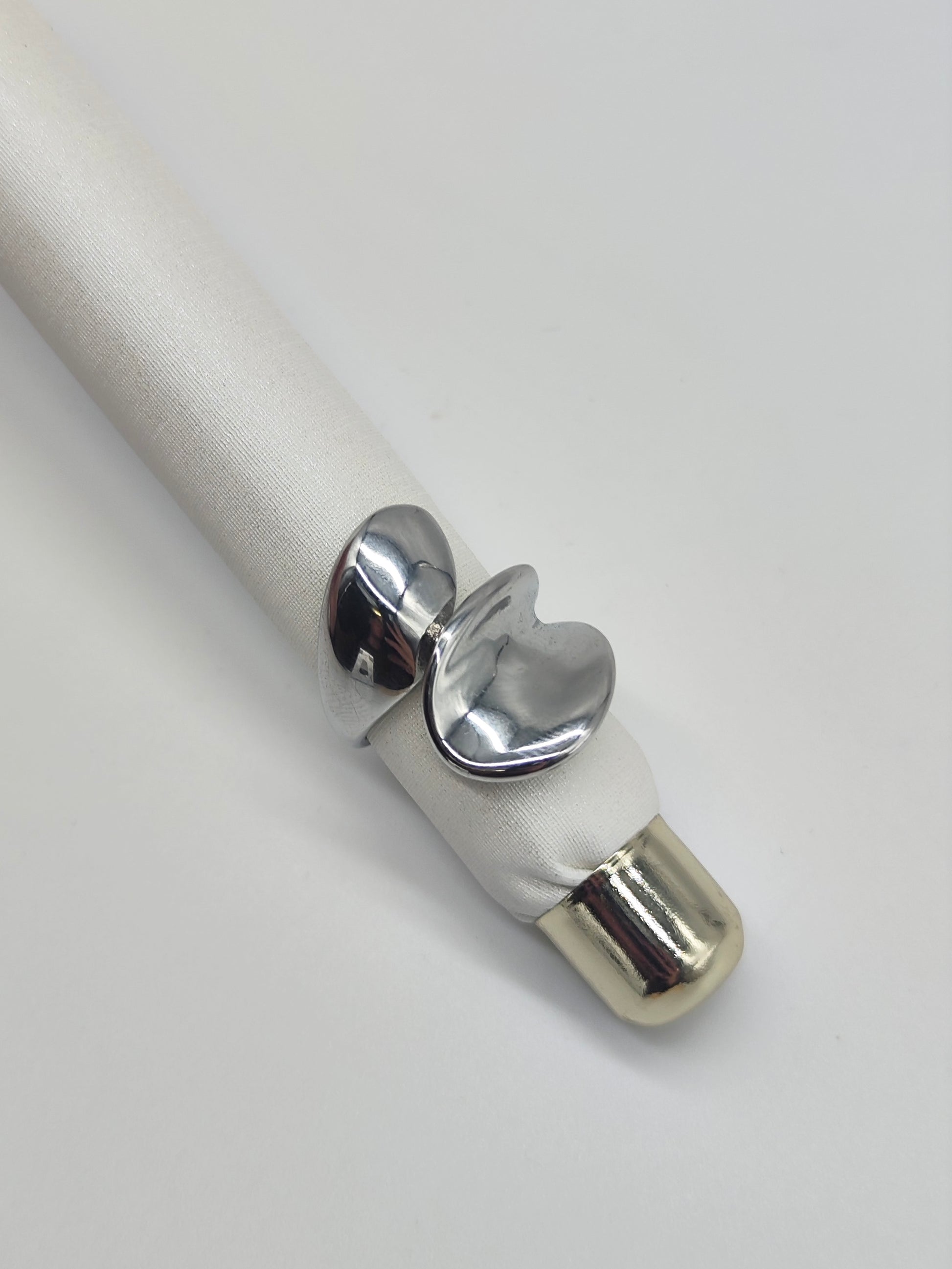 Anillo de Acero Inoxidable con Corazón – Elegante y Minimalista