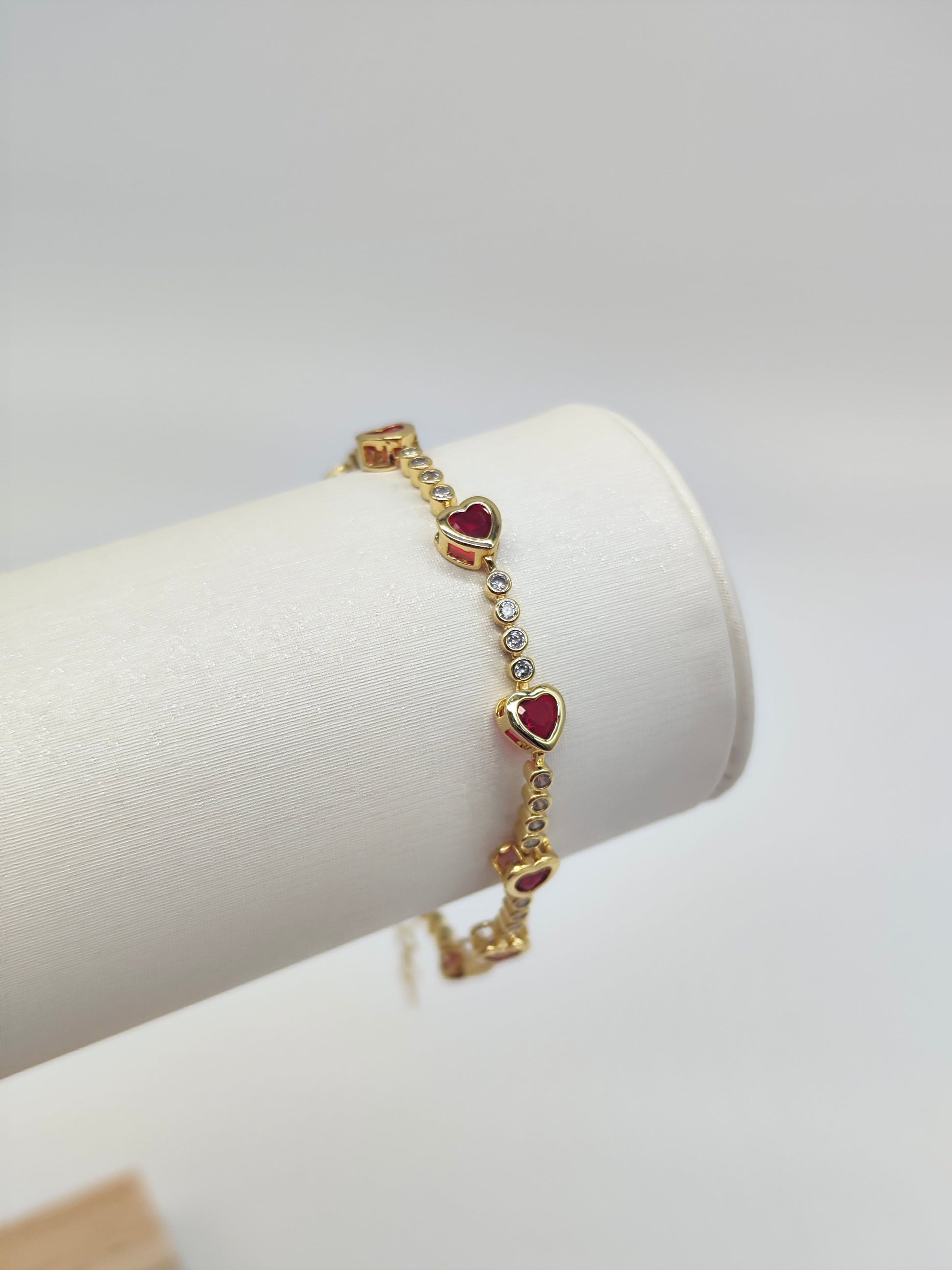Pulsera Corazones Rubí