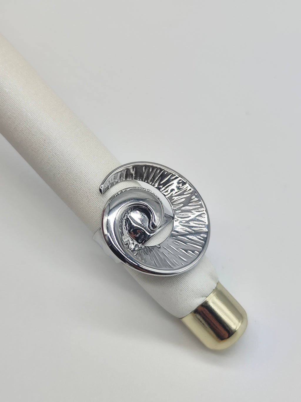 Anillo Aura Espiral – Acero Inoxidable Dorado o Plateado