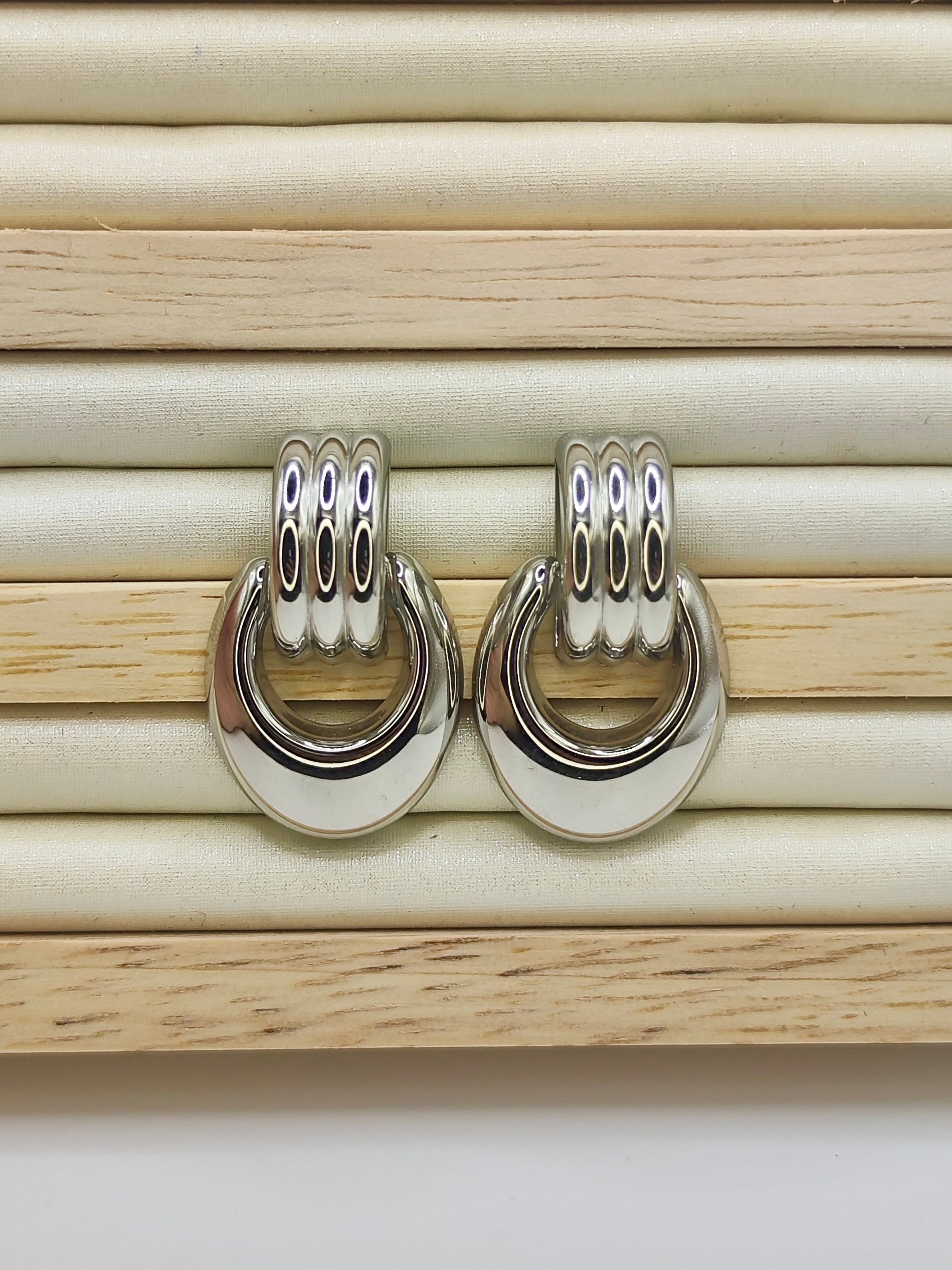 Pendientes Eclipse Plateado