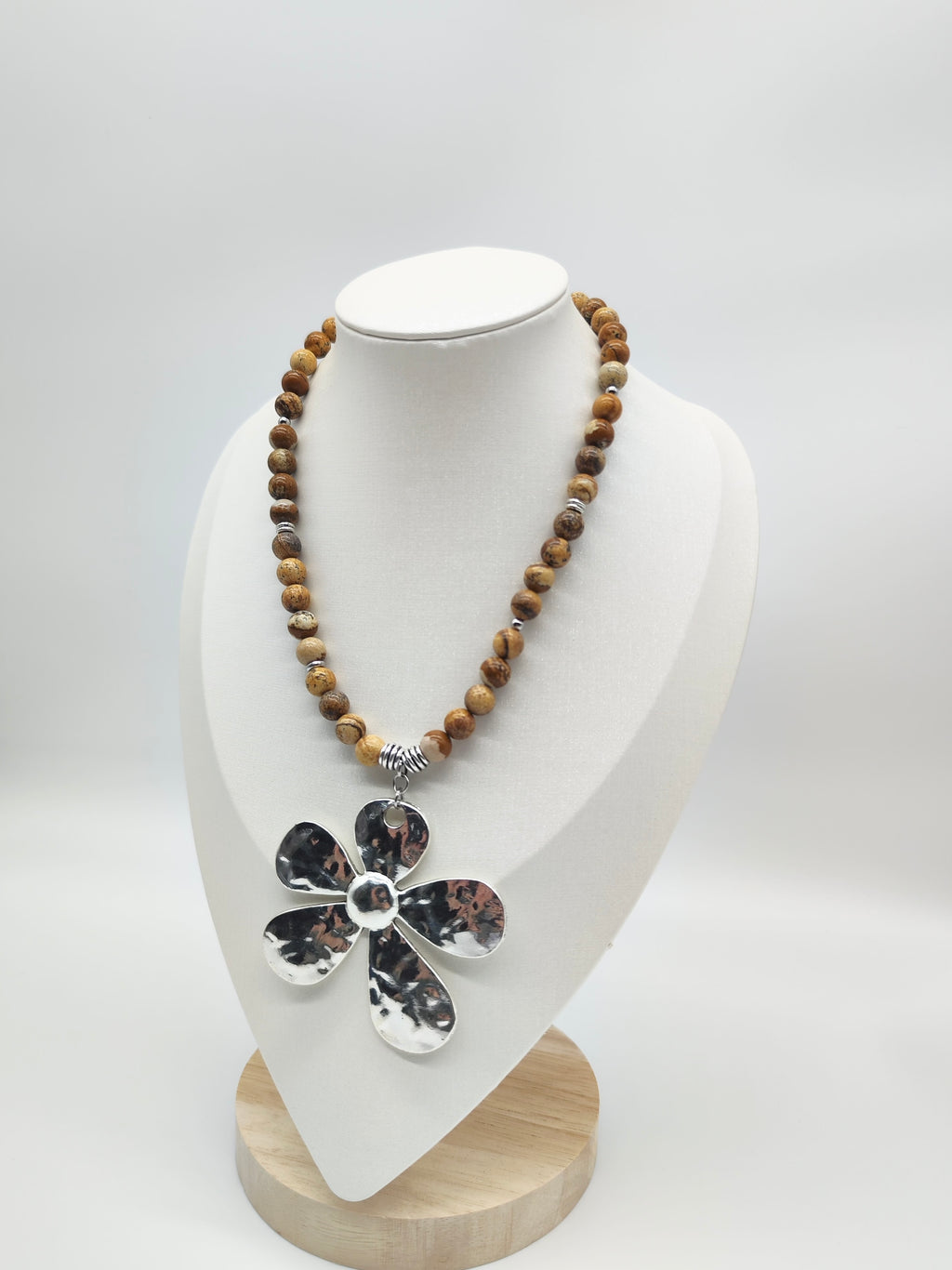 Collar Flor Tierra