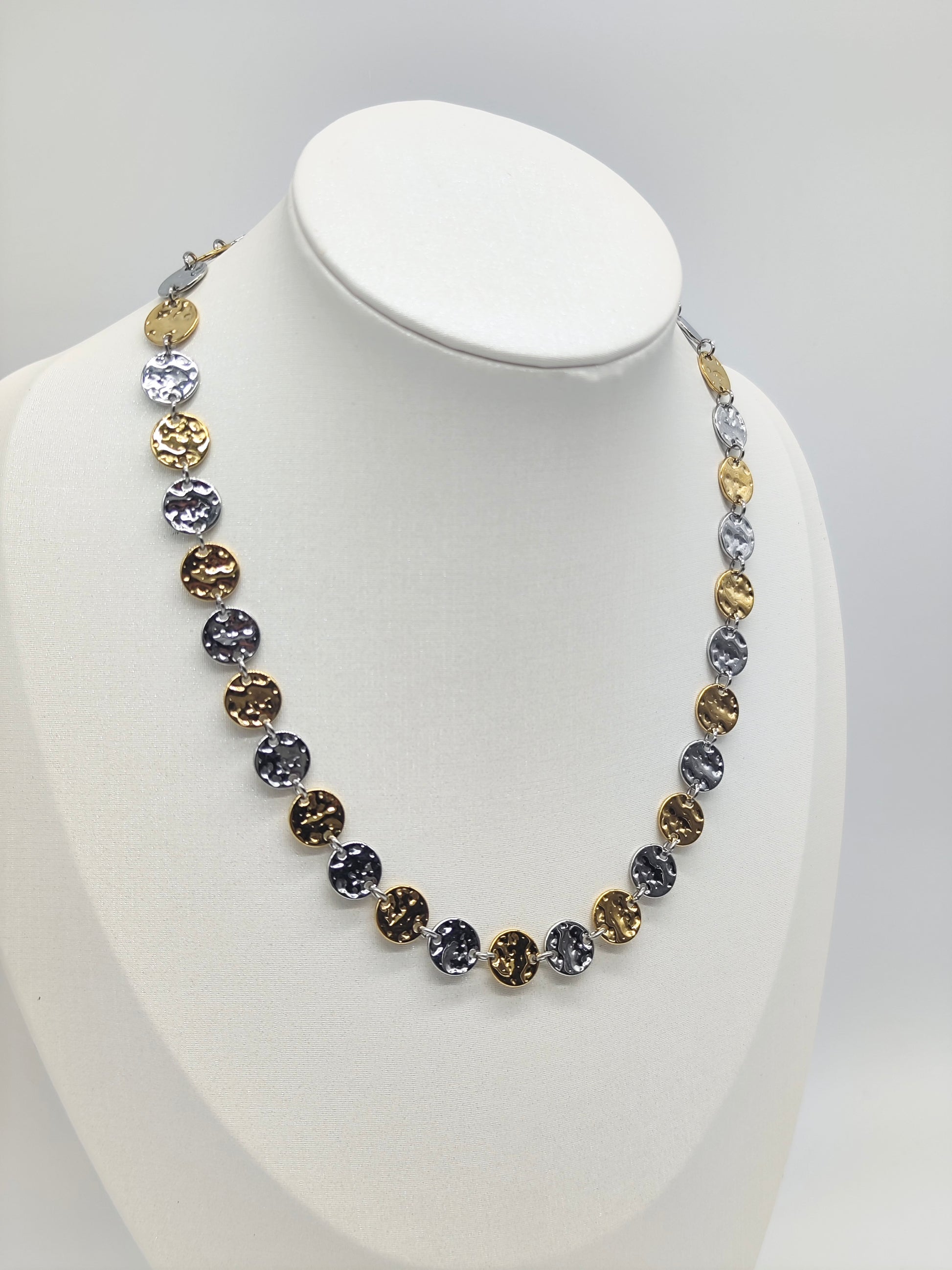 Collar Bicolor de Acero Inoxidable – Dorado y Plateado