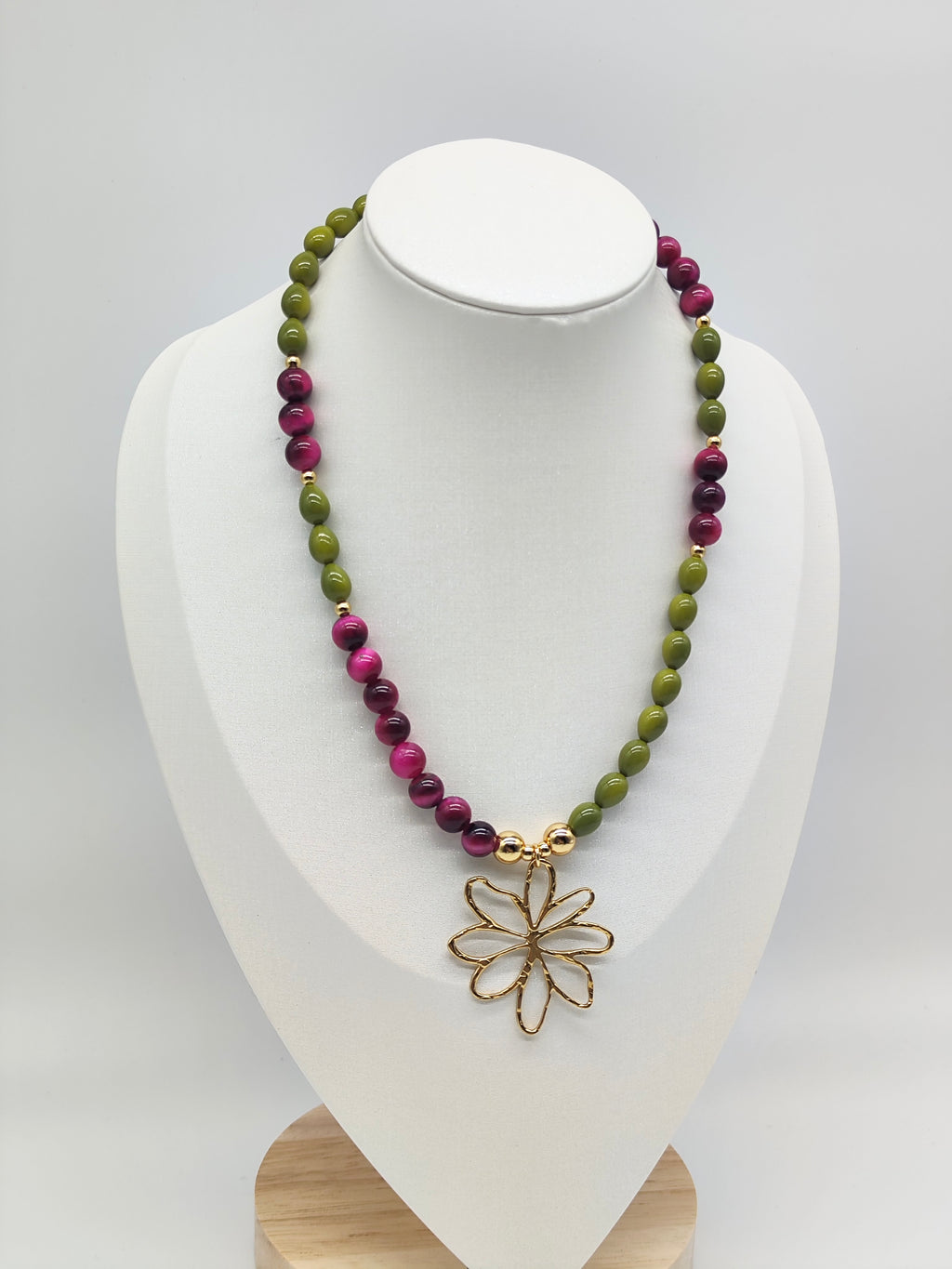 Collar Flor Dual – Artesanal y con Piedra Natural