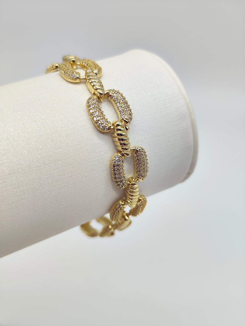 Pulsera Lazo Dorado