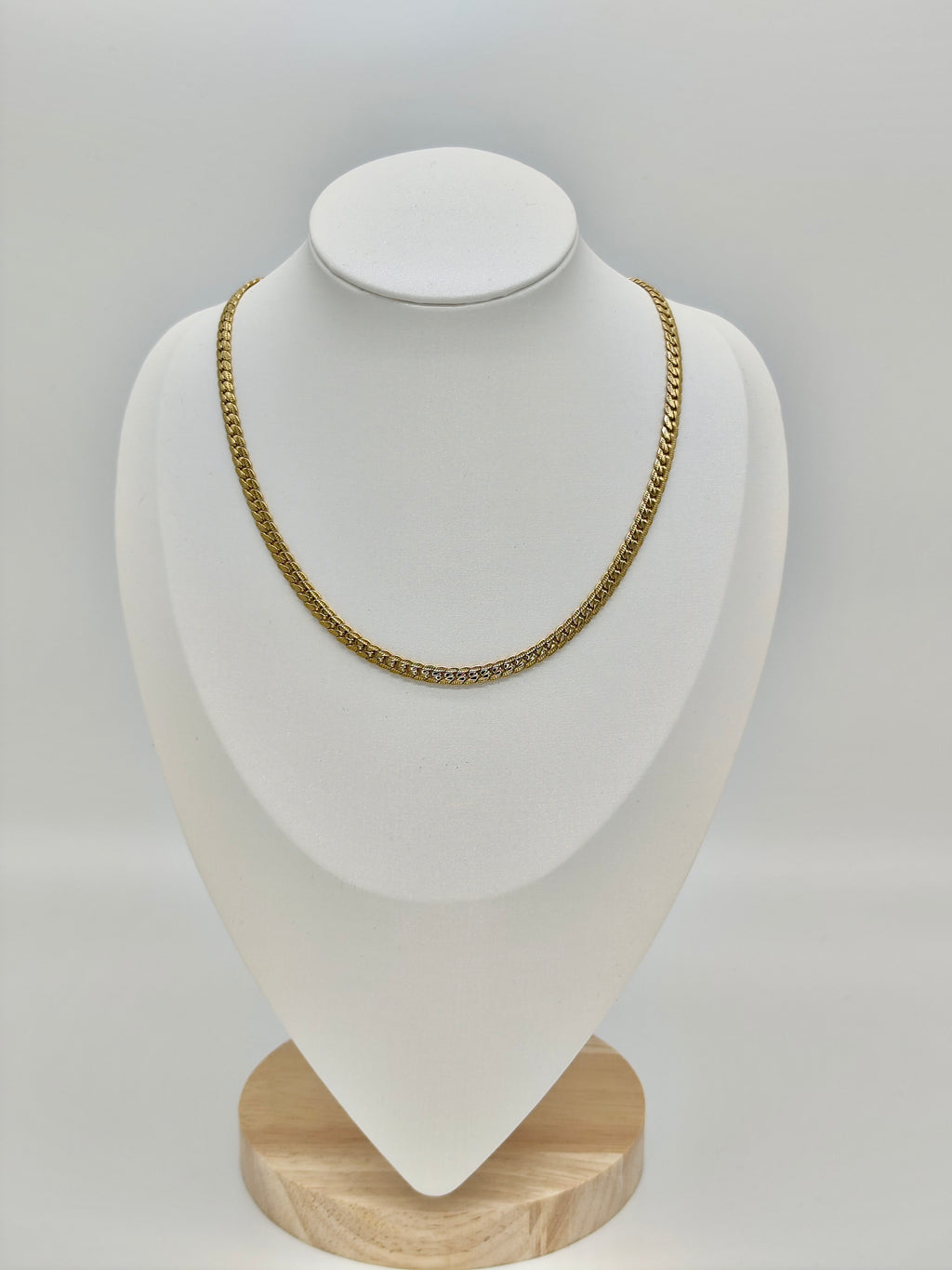 Collar Cuba