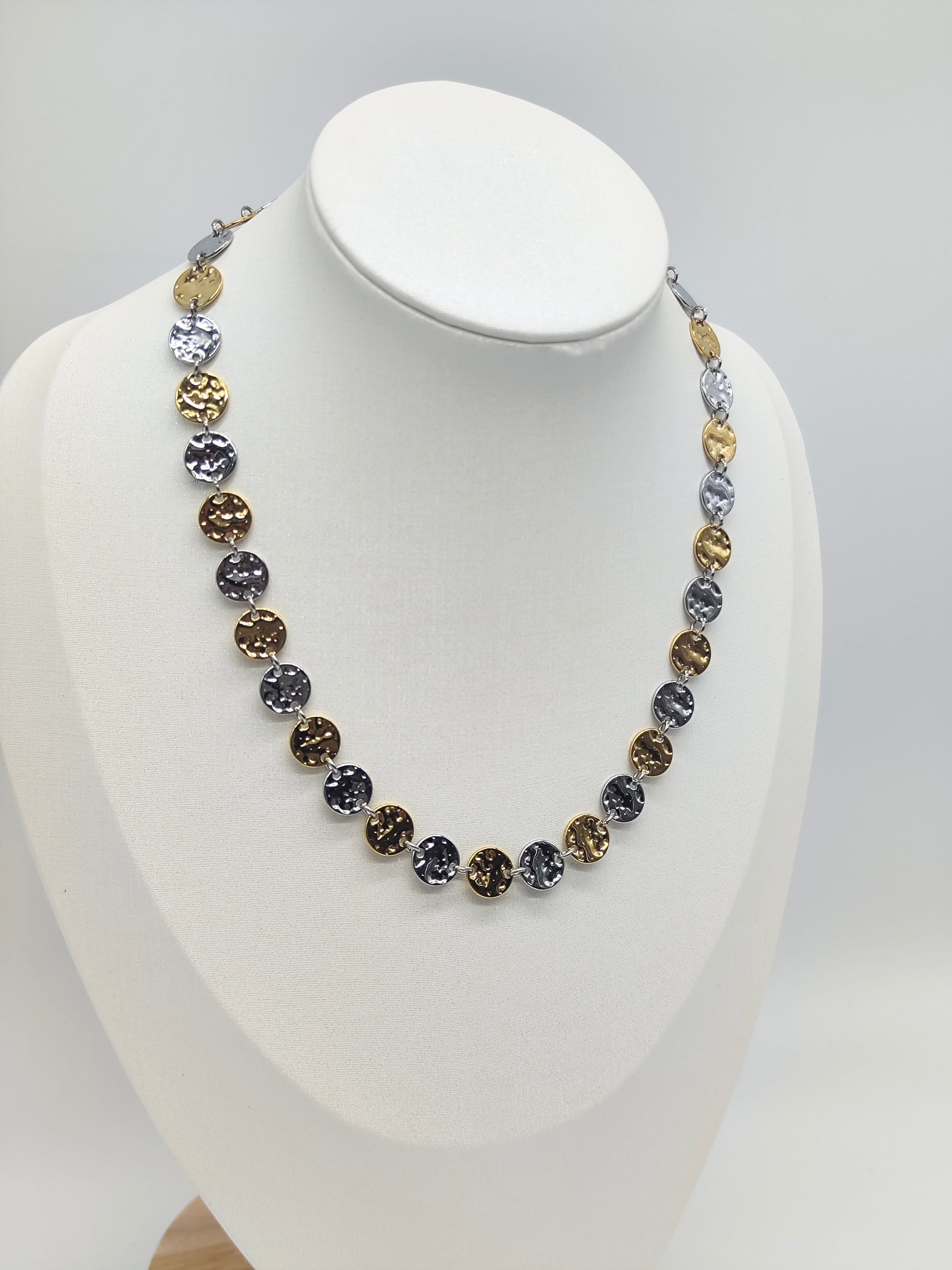 Collar Bicolor de Acero Inoxidable – Dorado y Plateado