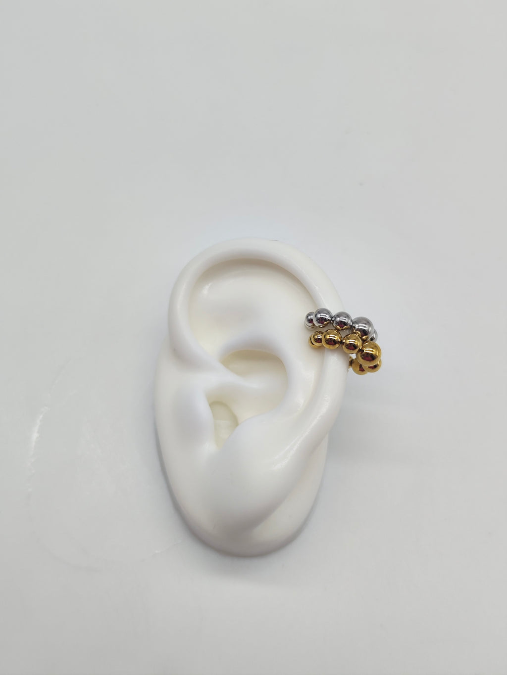 Ear Cuff Esfera – Dorado o Plateado