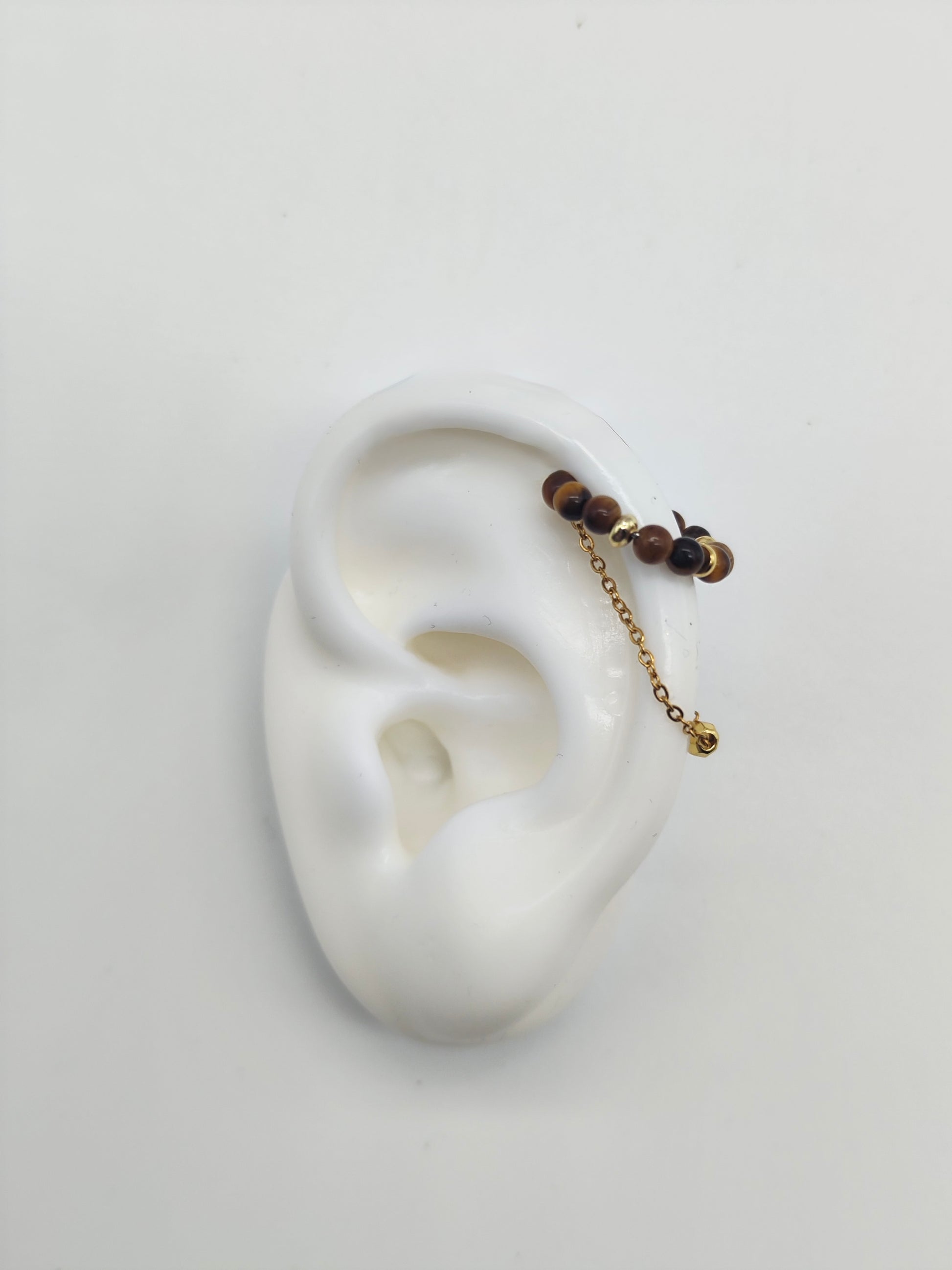 Ear Cuff Ojo de Tigre – Acero Inoxidable y Ajustable