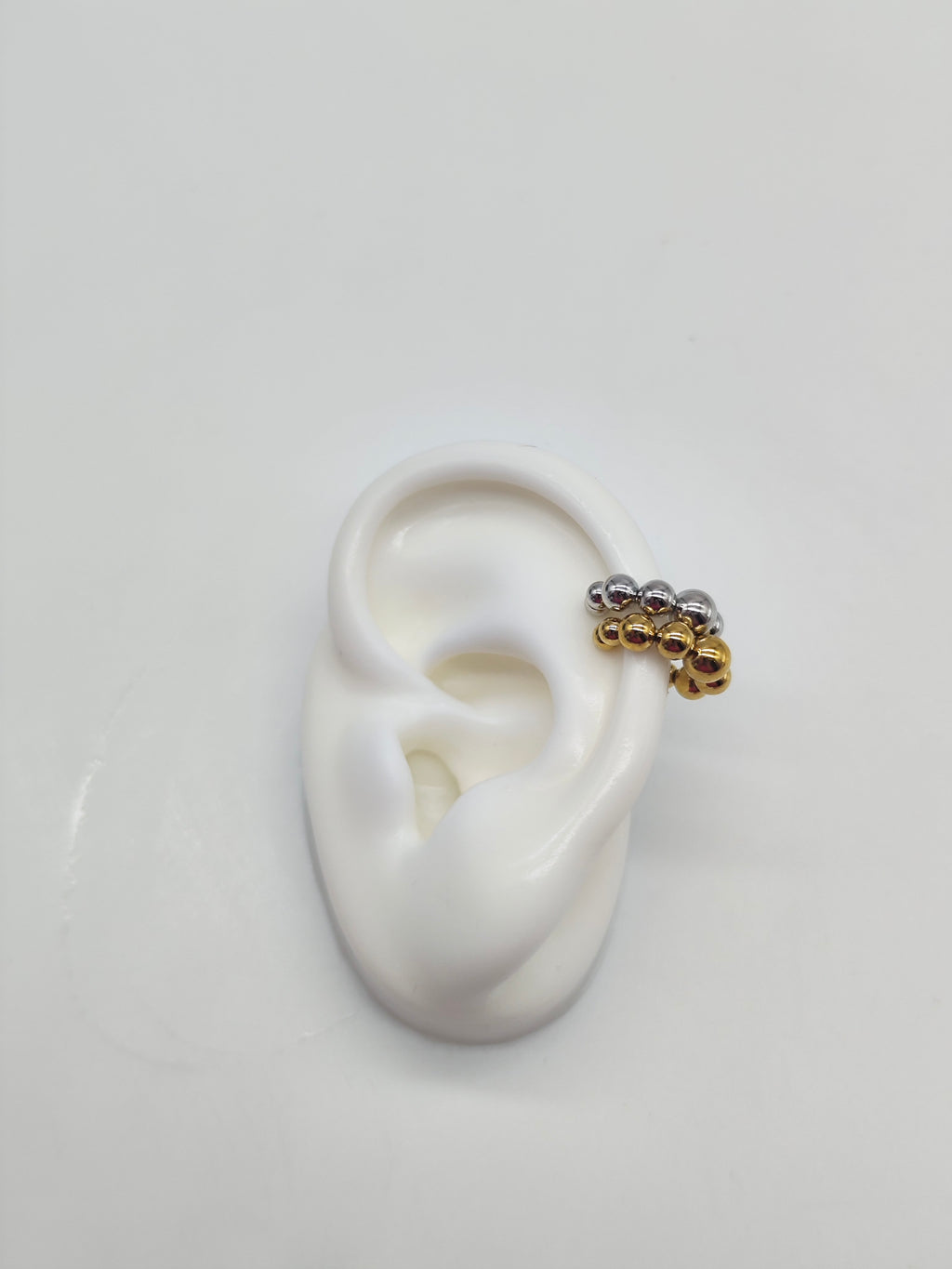Ear Cuff Esfera – Dorado o Plateado