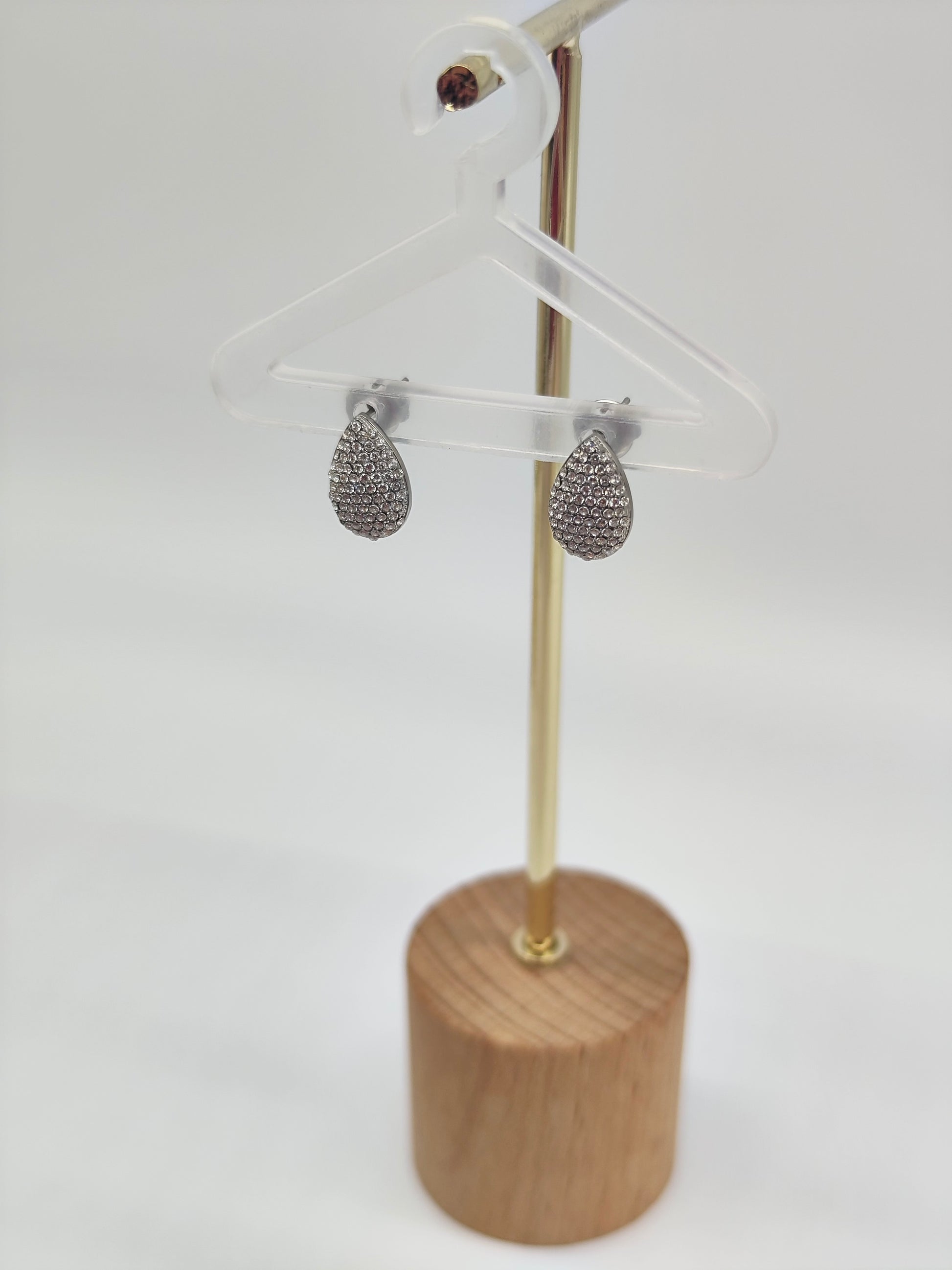 Pendientes Gota Brillante – A elegir en dorado o plateado