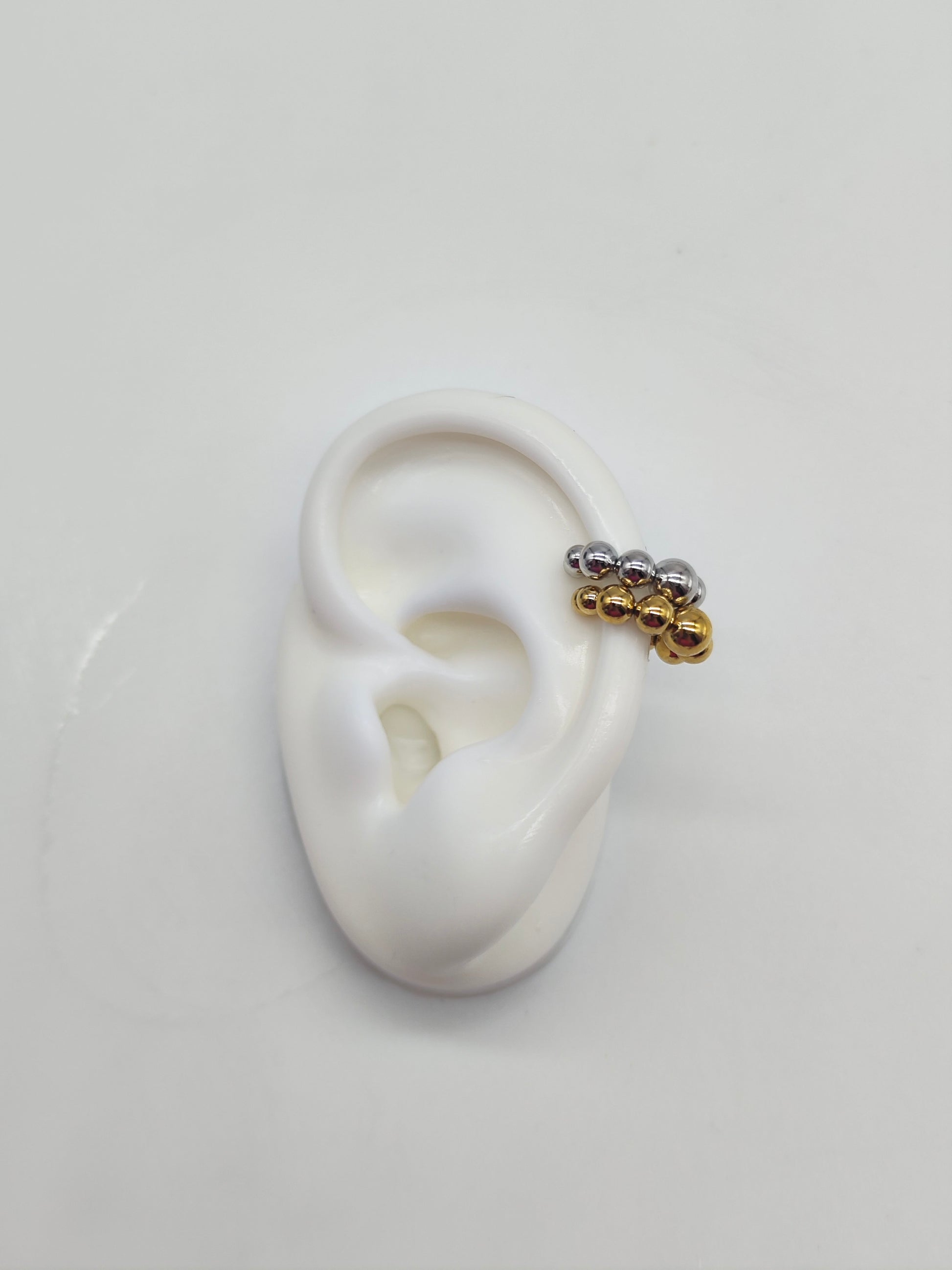 Ear Cuff Esfera – Dorado o Plateado