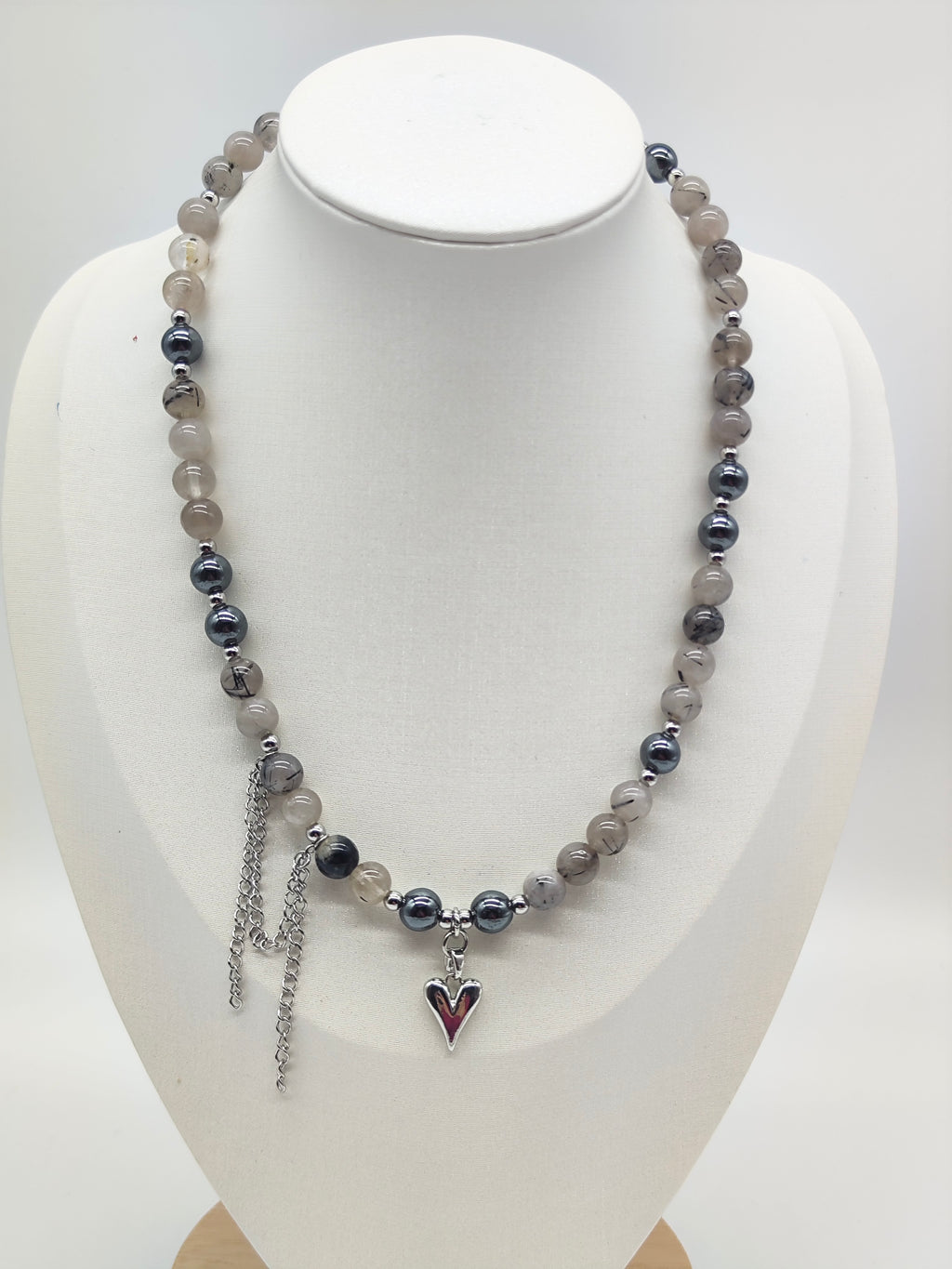 Collar artesanal Aura Gris