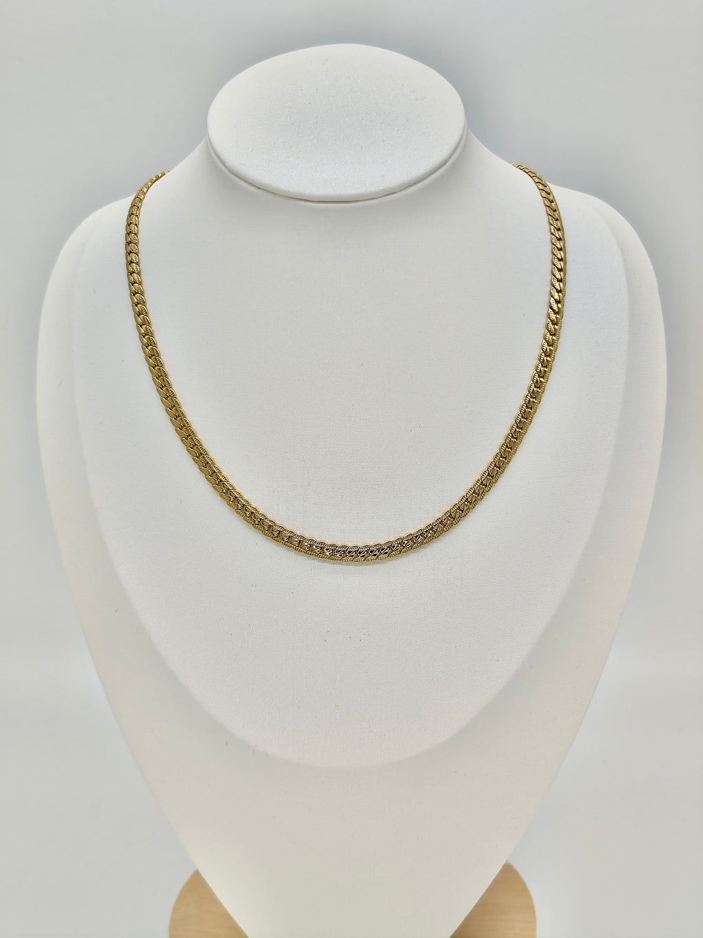Collar Cuba
