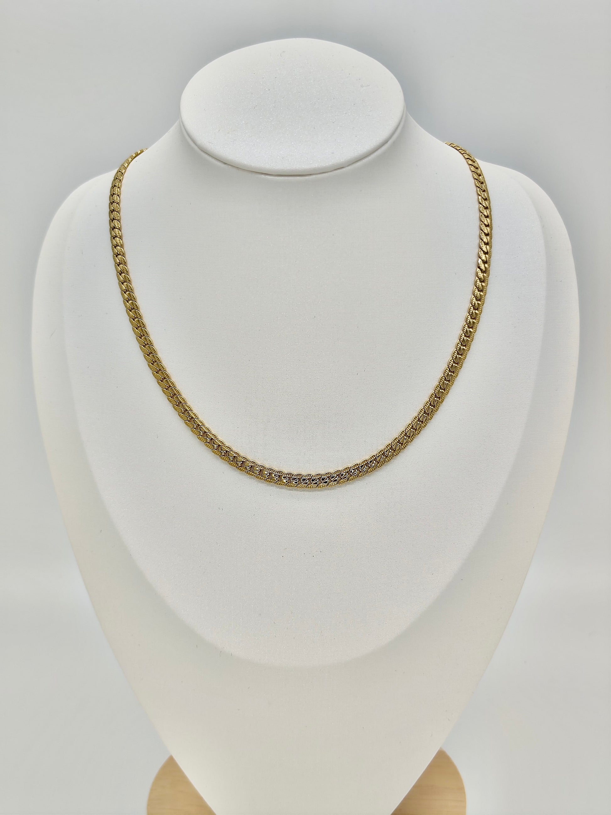 Collar Cuba