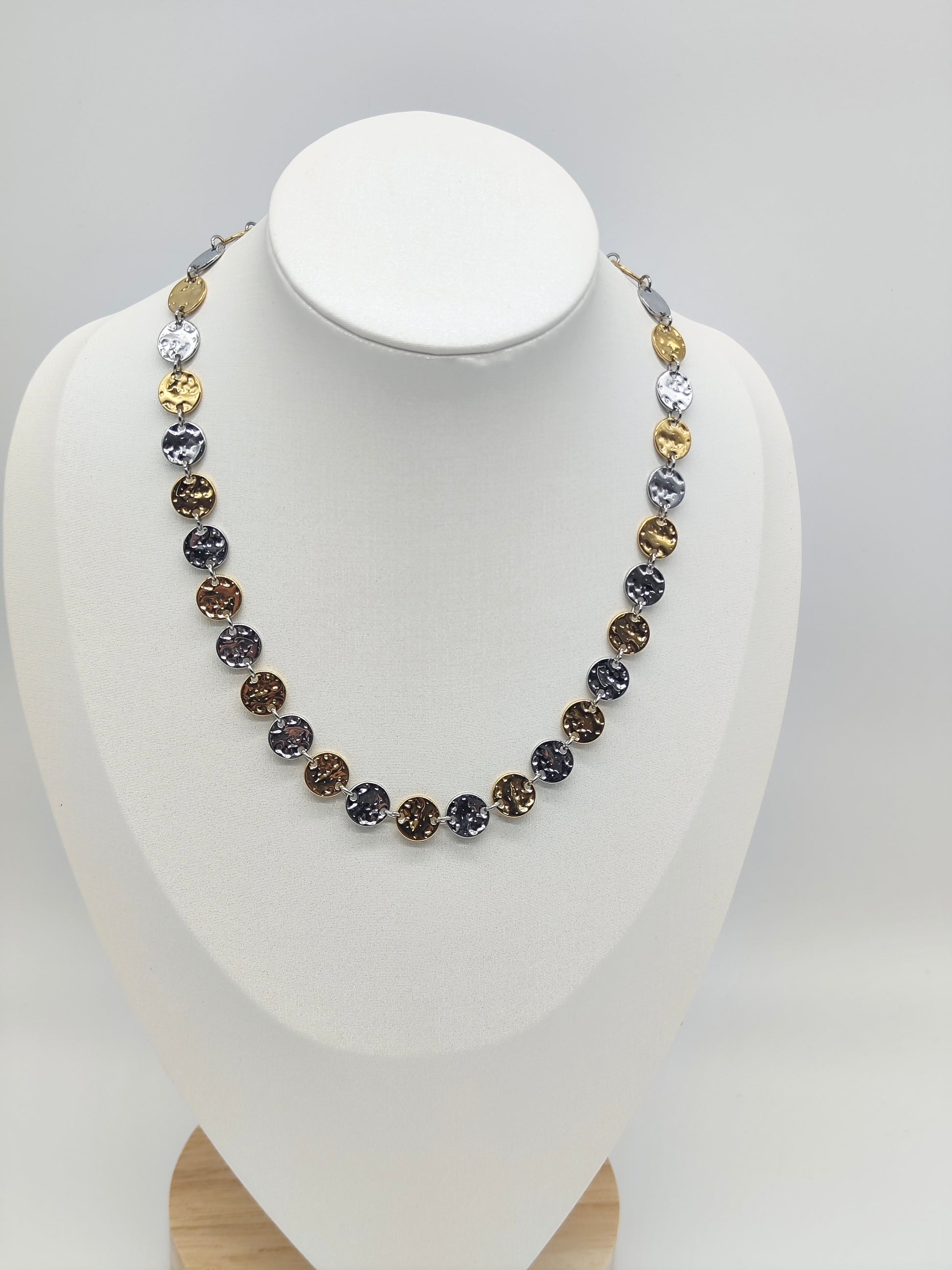 Collar Bicolor de Acero Inoxidable – Dorado y Plateado