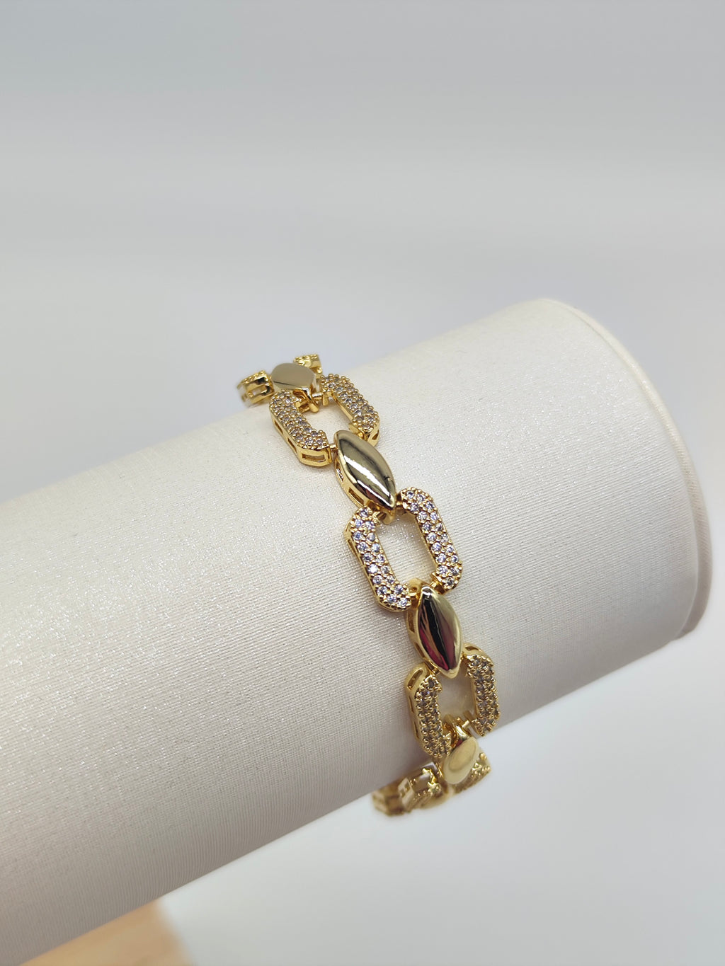 Pulsera Esencia Dorada