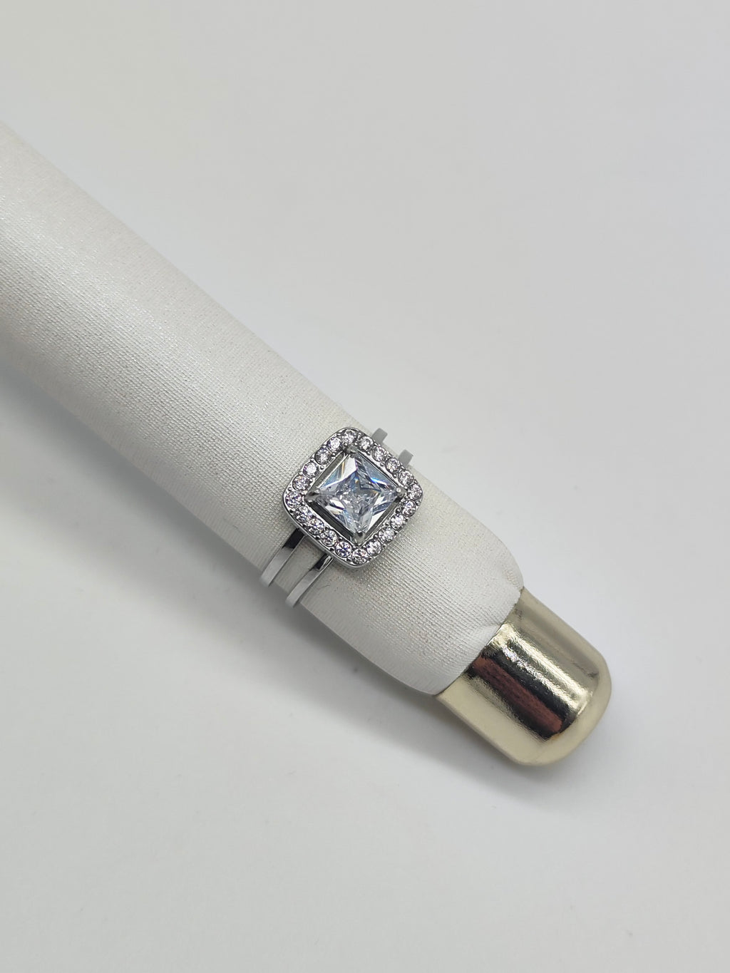 Anillo Aurora Cuadrada – Acero Inoxidable con Cristal