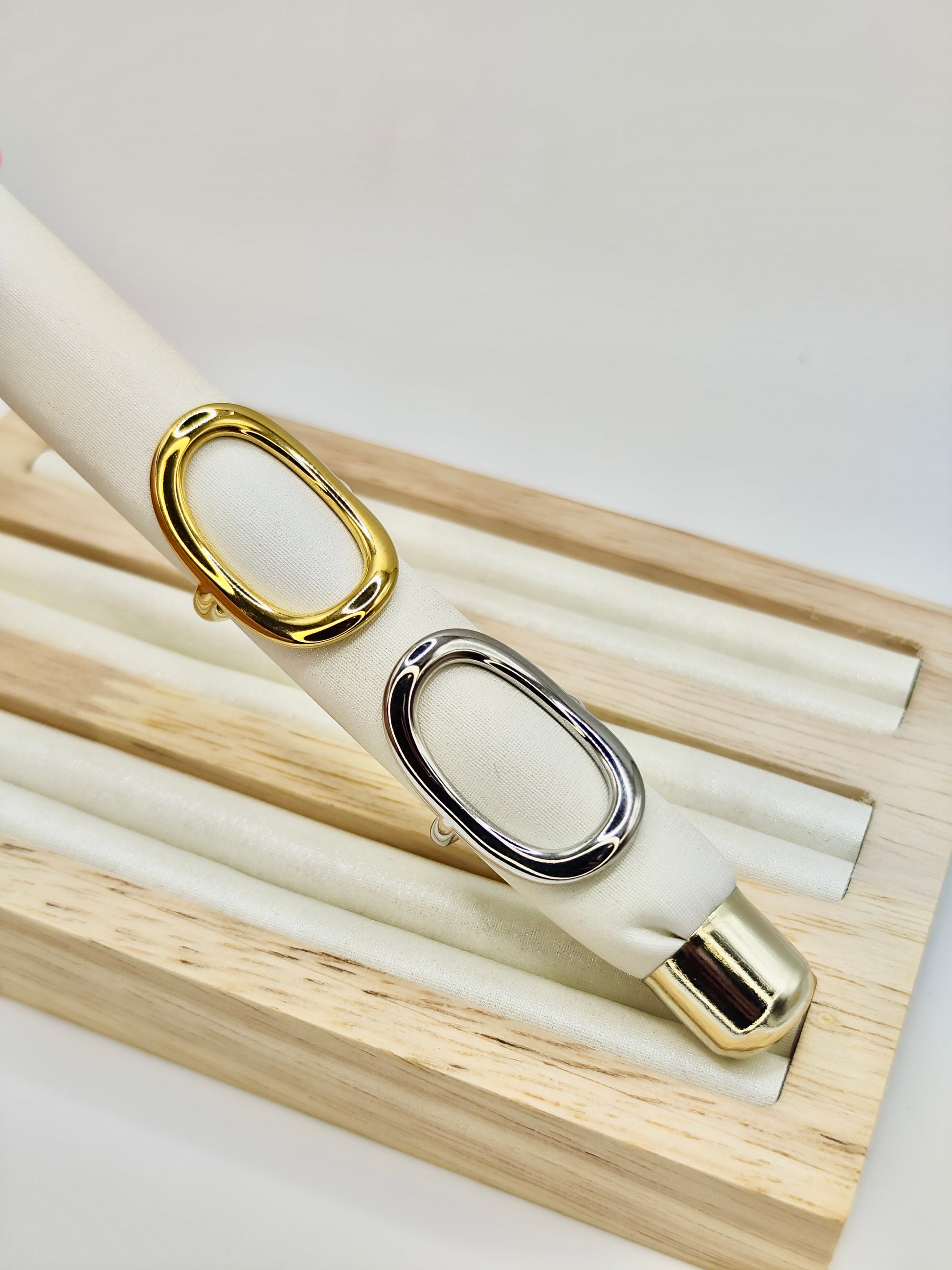 Anillo Oval