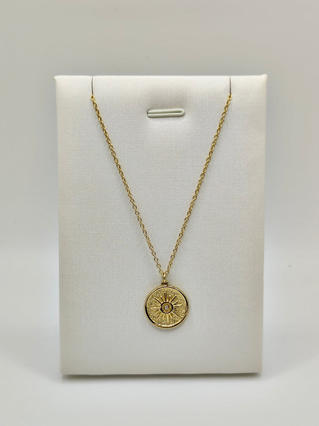 Collar Medalla Sol y Luna