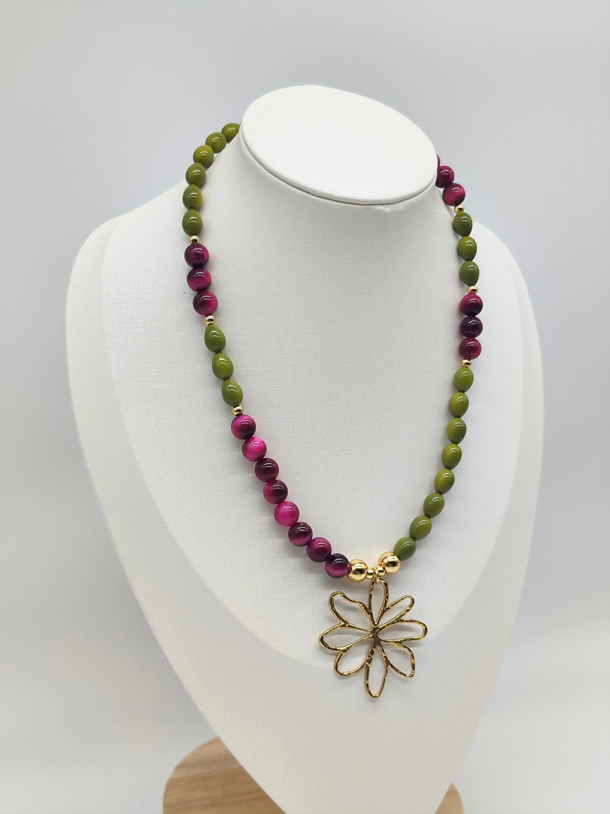 Collar Flor Dual – Artesanal y con Piedra Natural