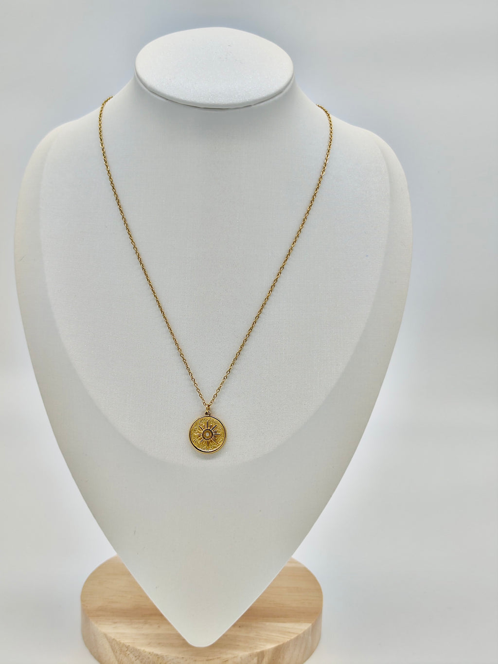 Collar Medalla Sol y Luna