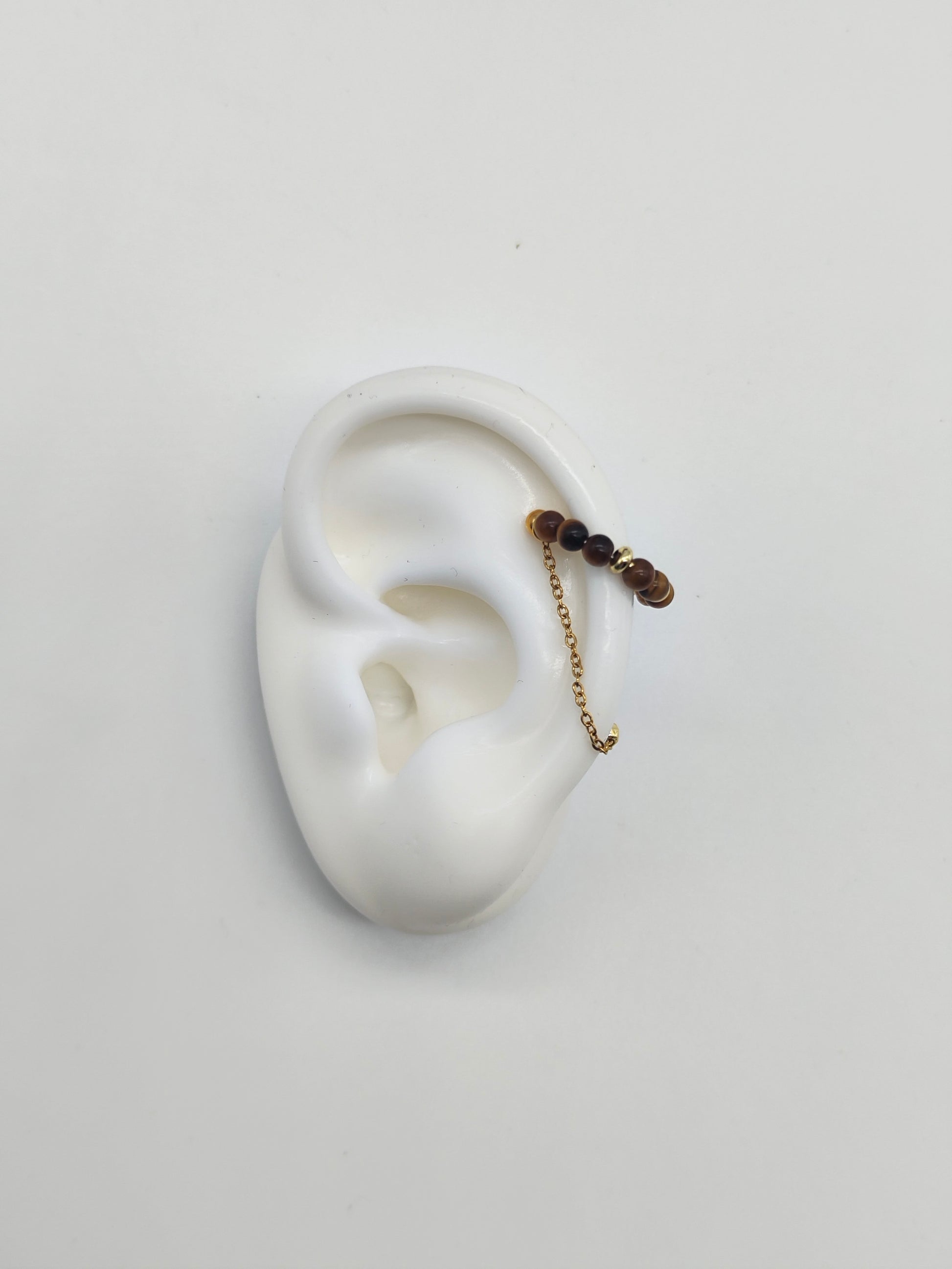 Ear Cuff Ojo de Tigre – Acero Inoxidable y Ajustable