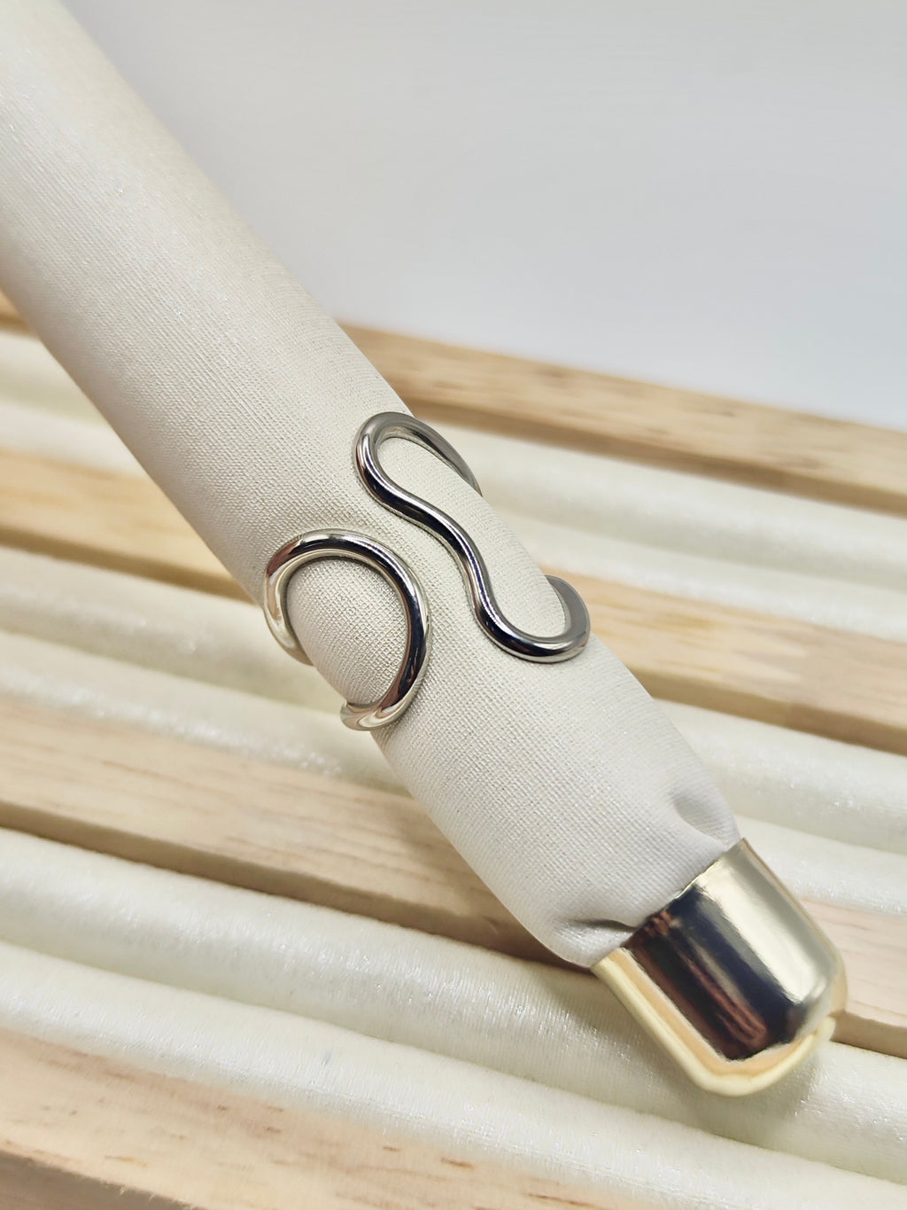 Anillo Wave – Plateado Ajustable