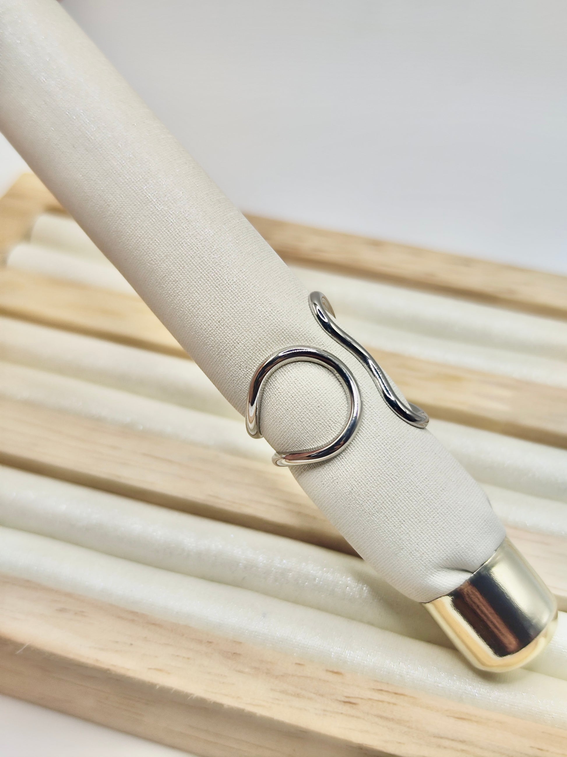 Anillo Wave – Plateado Ajustable