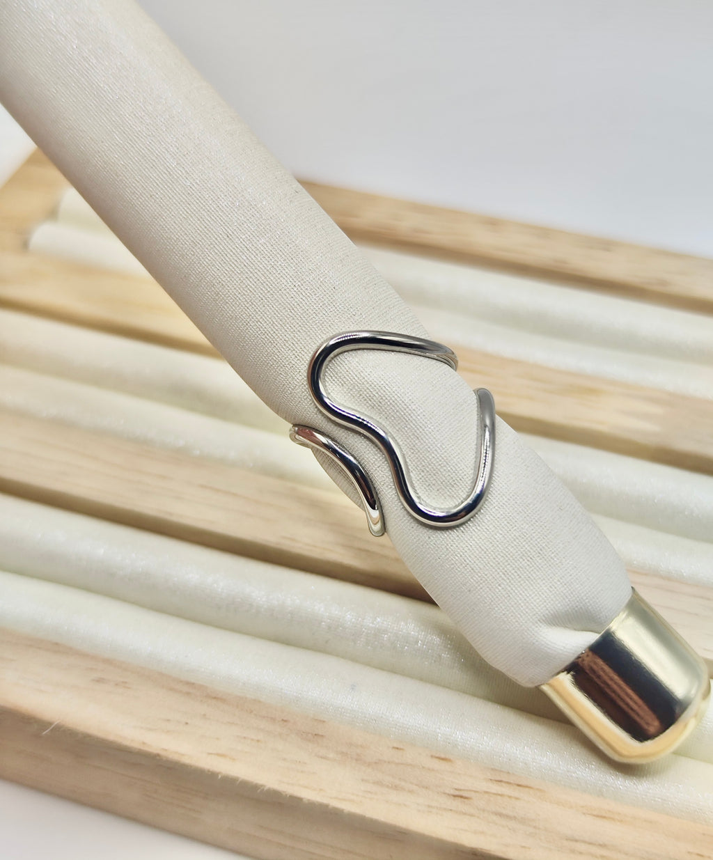 Anillo Wave – Plateado Ajustable