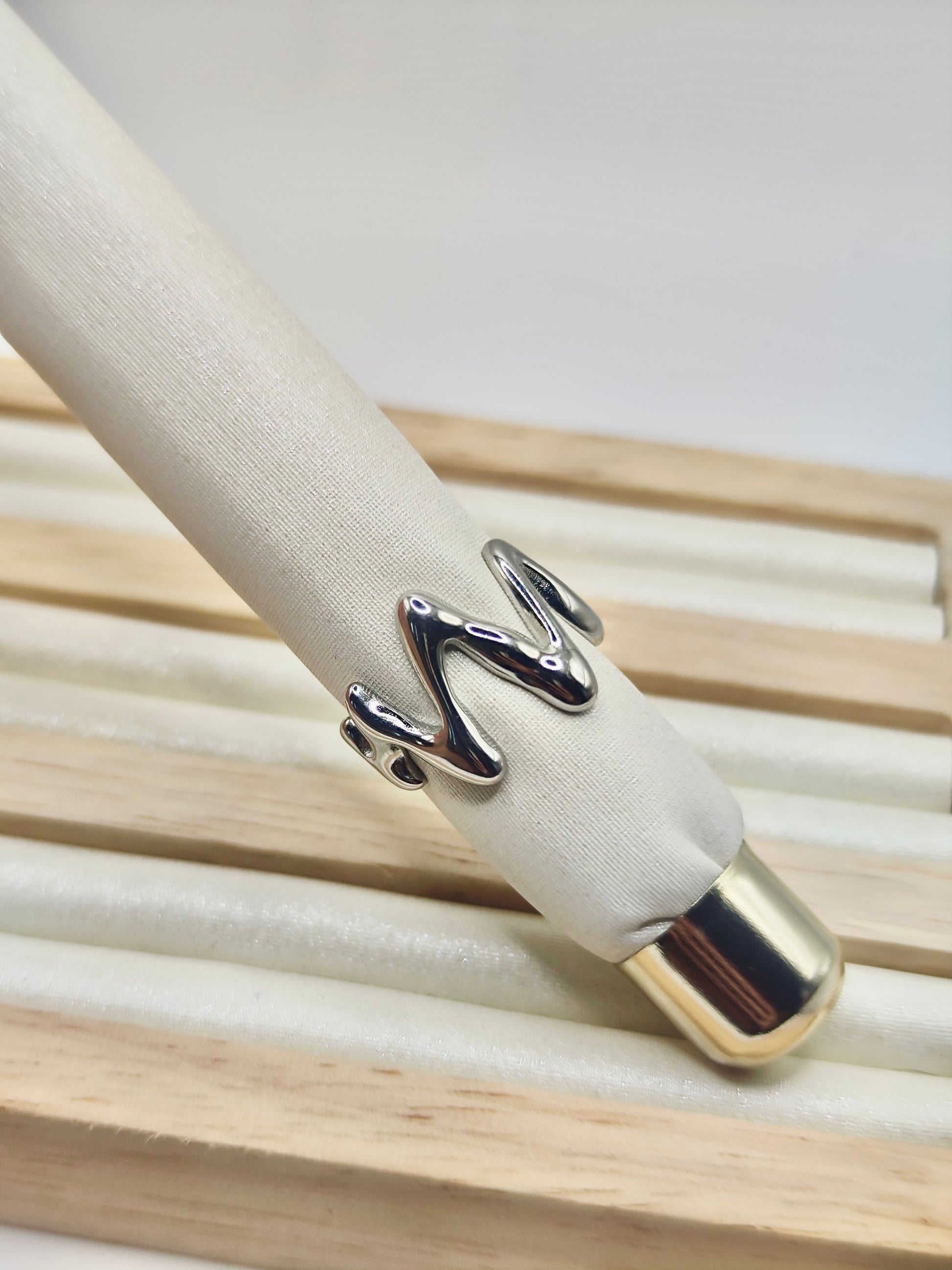 Anillo Lava – Dorado y Plateado Ajustable