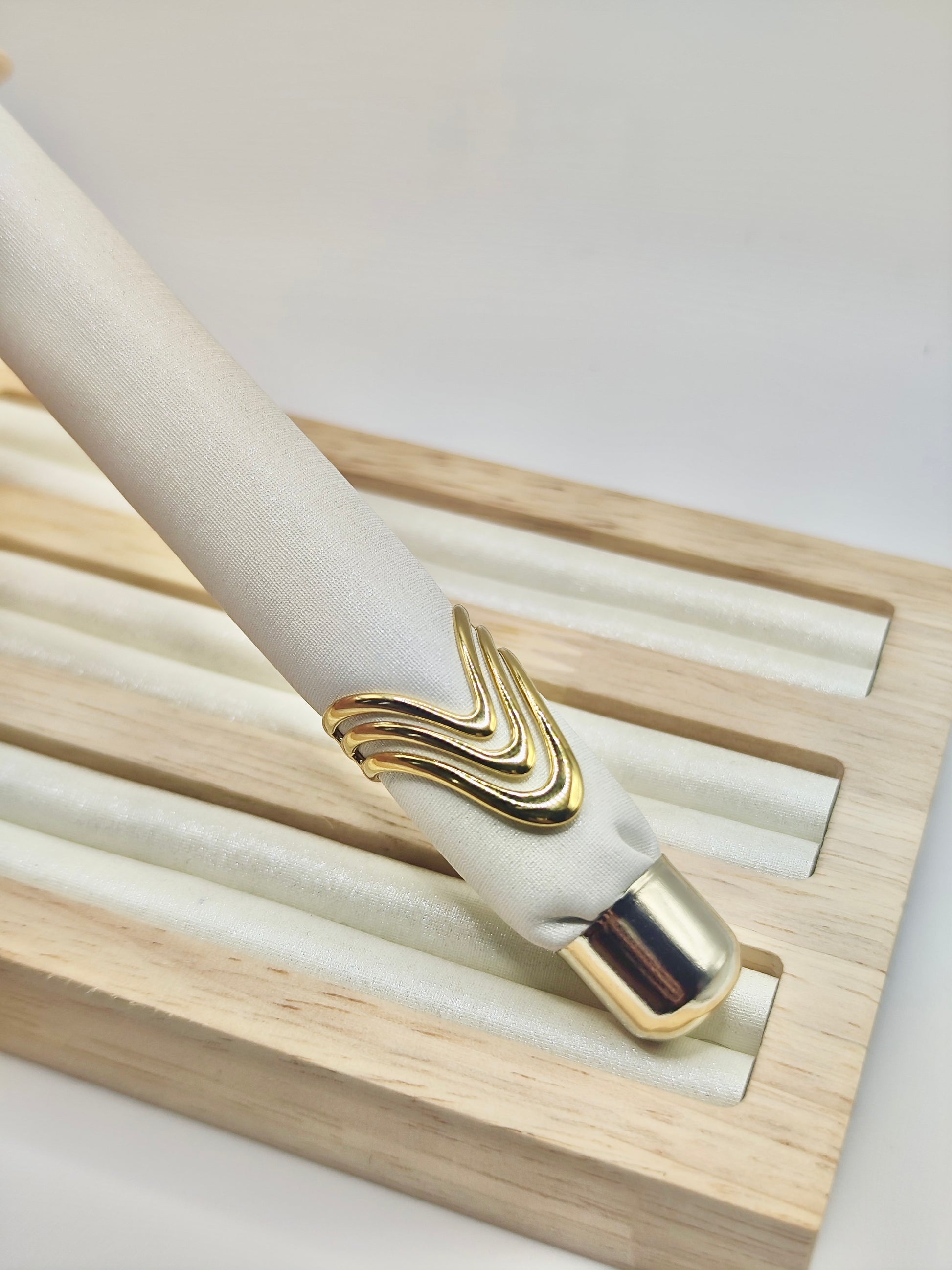 Anillo Fénix – Dorado Ajustable