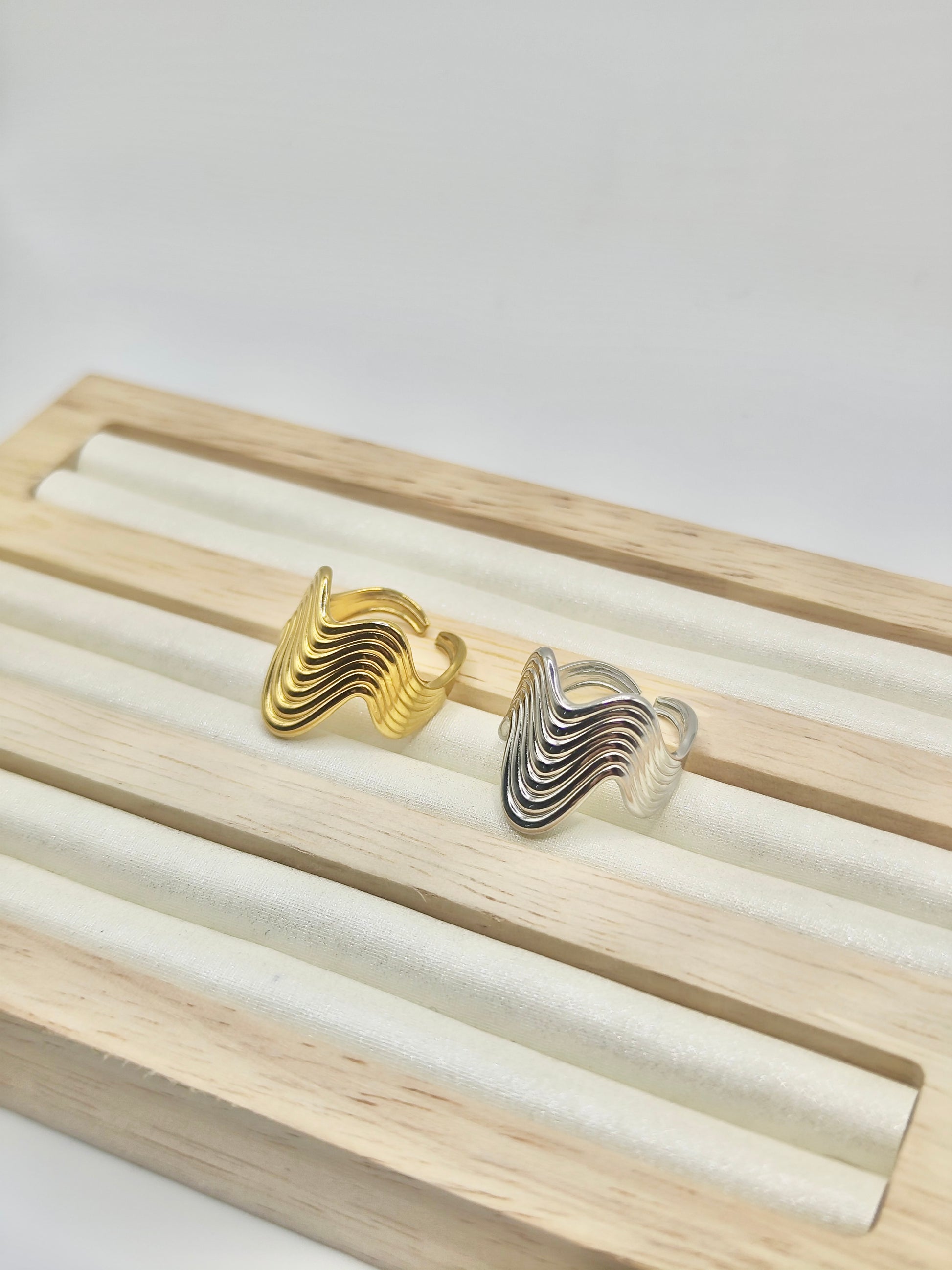 Anillo Olas – Dorado y Plateado
