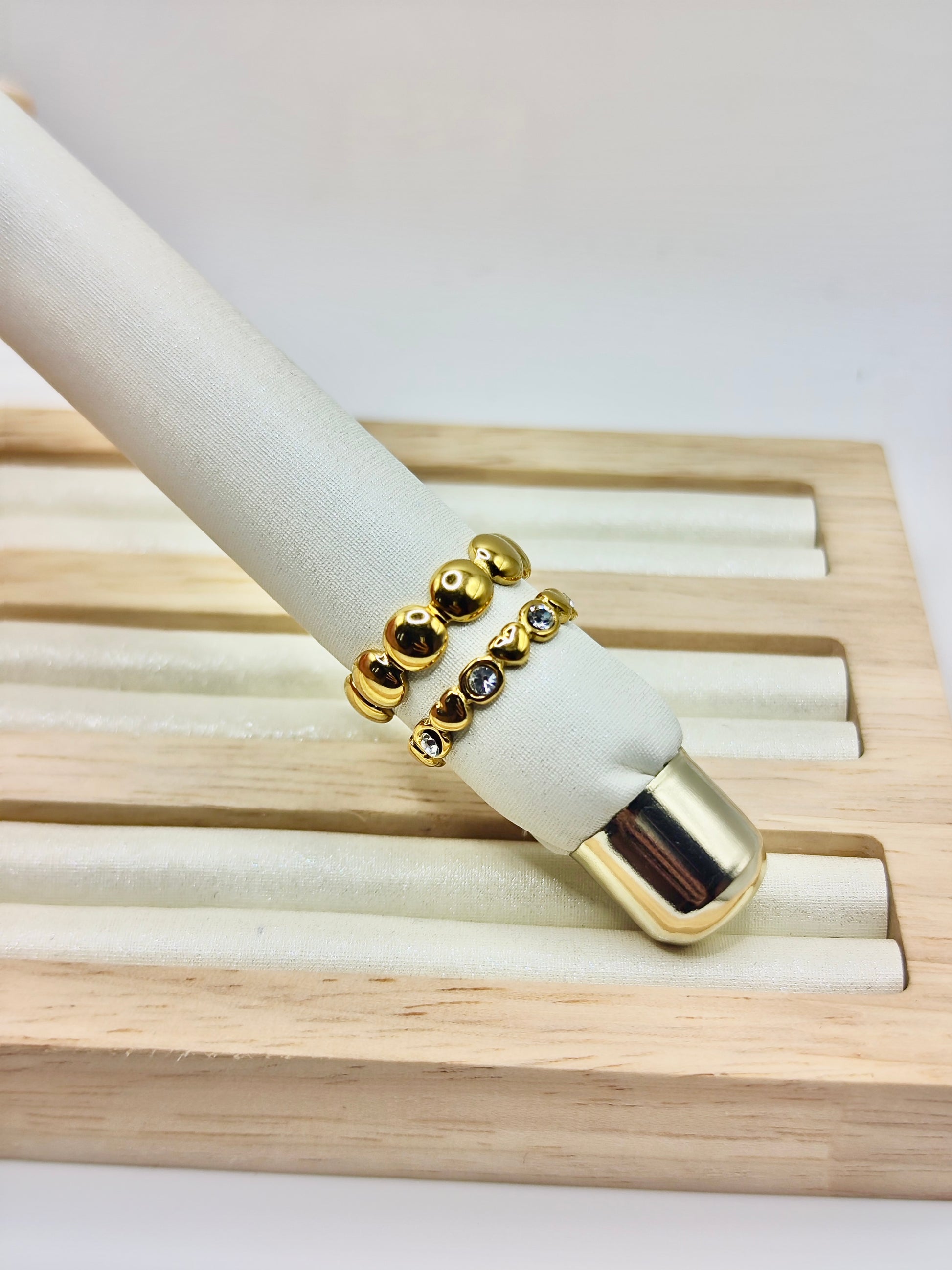 Set de Anillos Dúo Esferas – Dorado y Plateado Ajustables