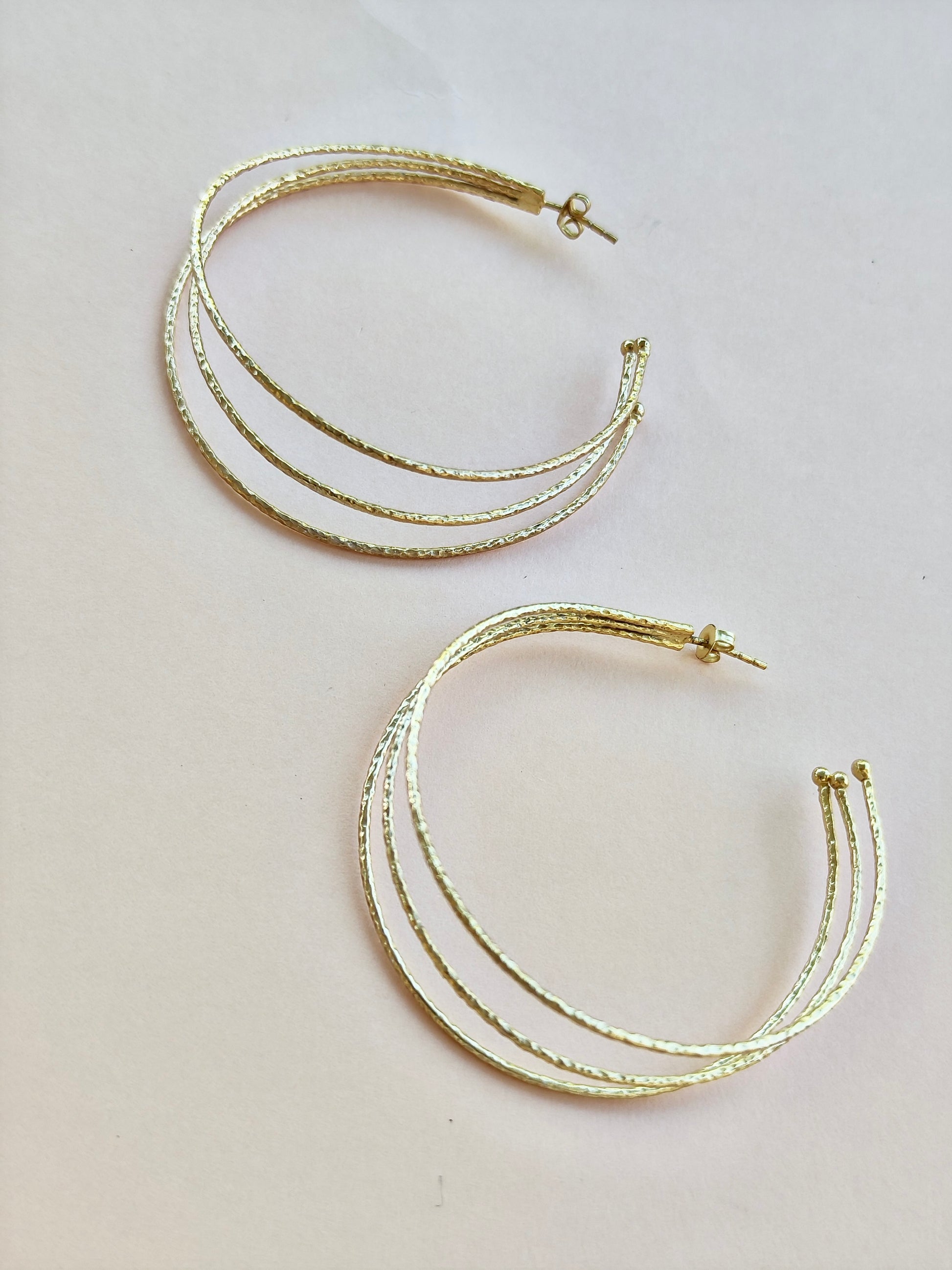 Pendientes Surya Valli – Colección Nila Padma