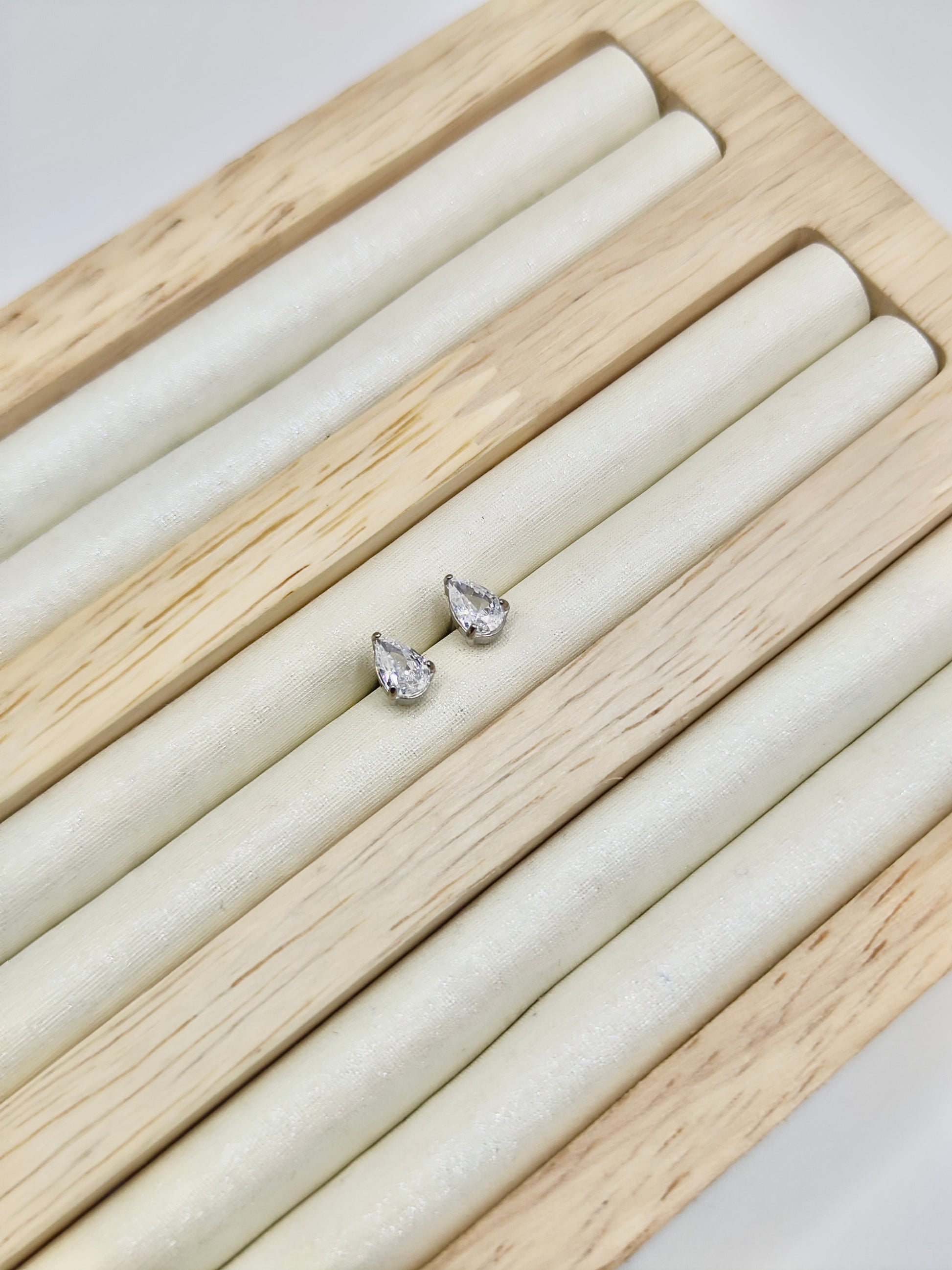 Pendientes Gota en Acero Inoxidable – Dorado y Plateado