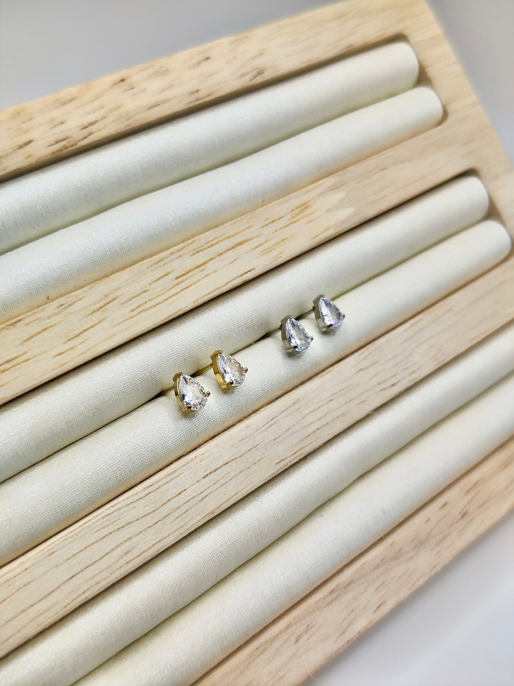 Pendientes Gota en Acero Inoxidable – Dorado y Plateado