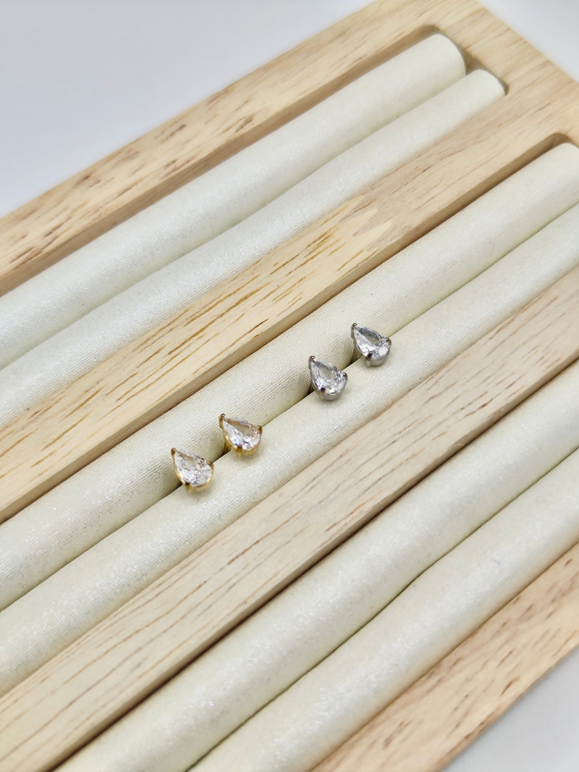 Pendientes Gota en Acero Inoxidable – Dorado y Plateado