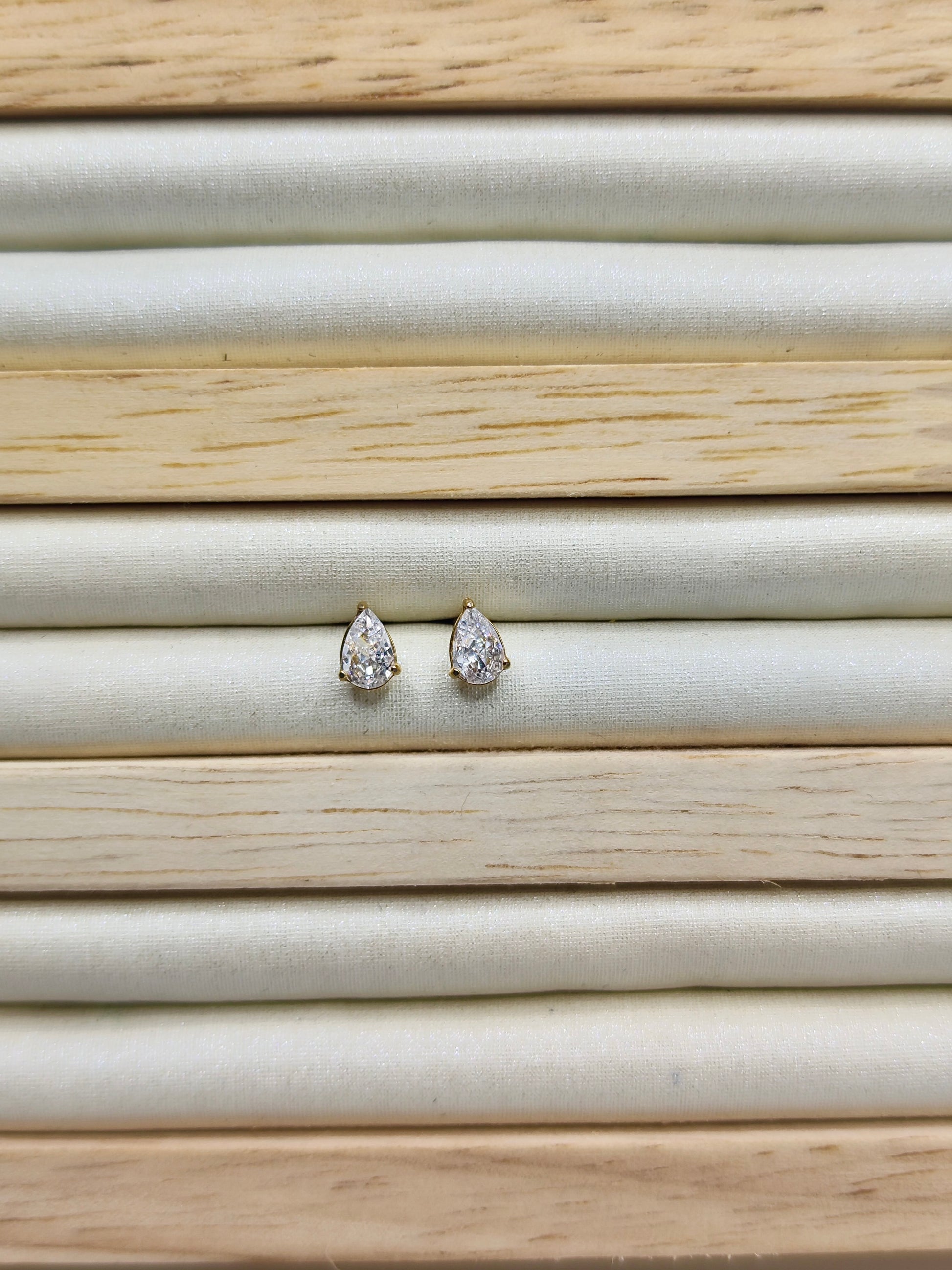 Pendientes Gota en Acero Inoxidable – Dorado y Plateado