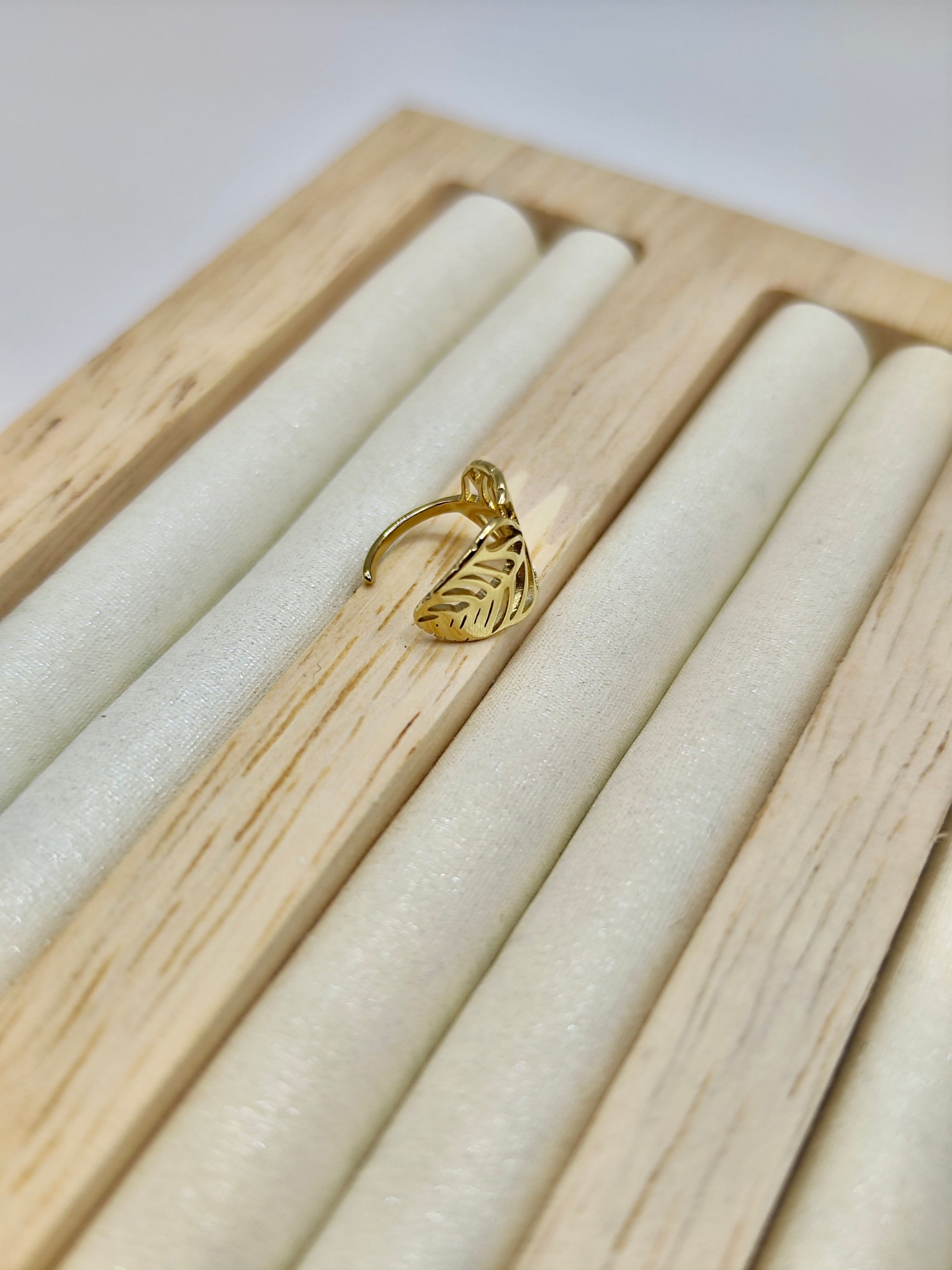 Ear Cuff Hoja – Plata y Dorado