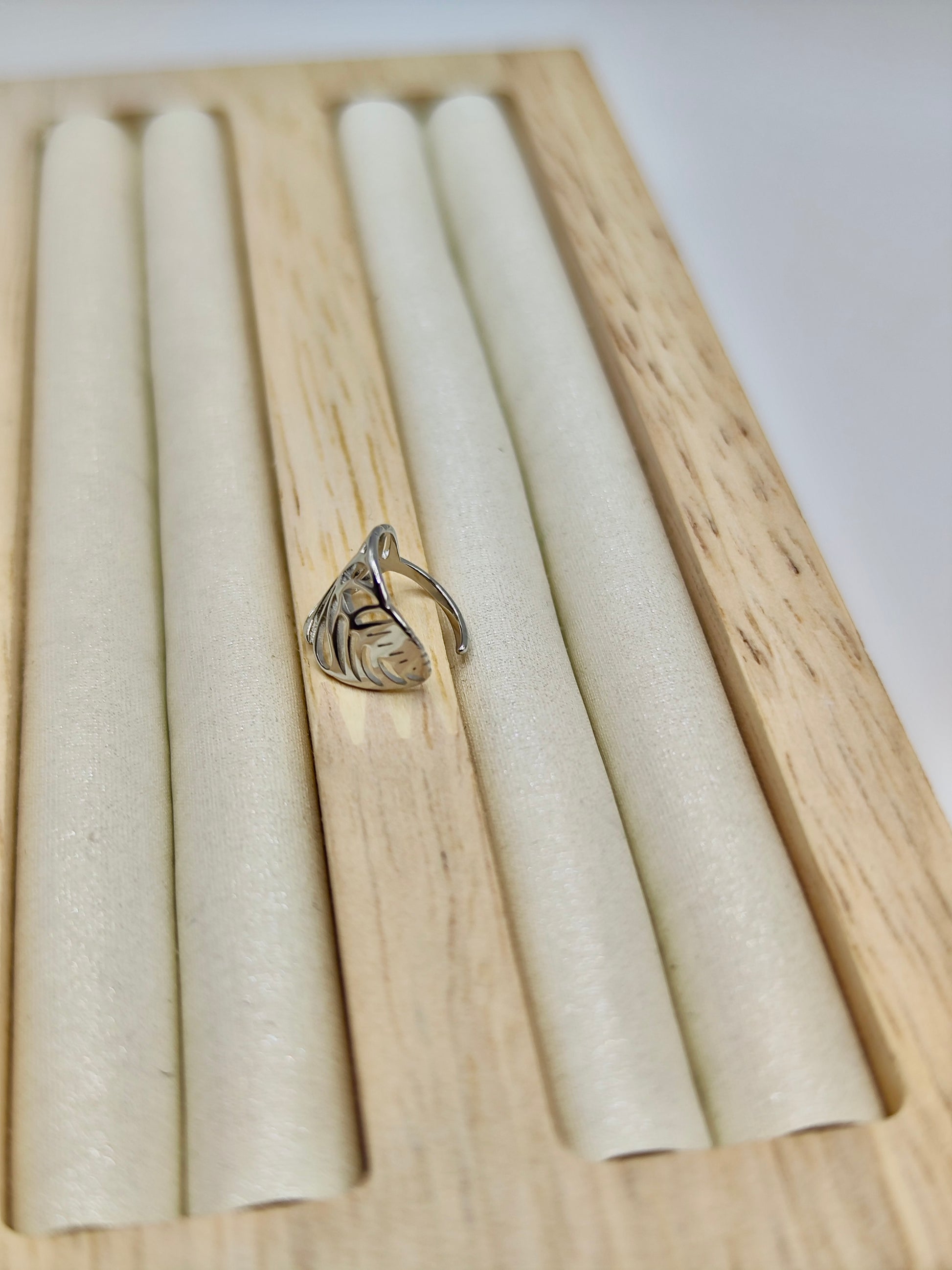 Ear Cuff Hoja – Plata y Dorado